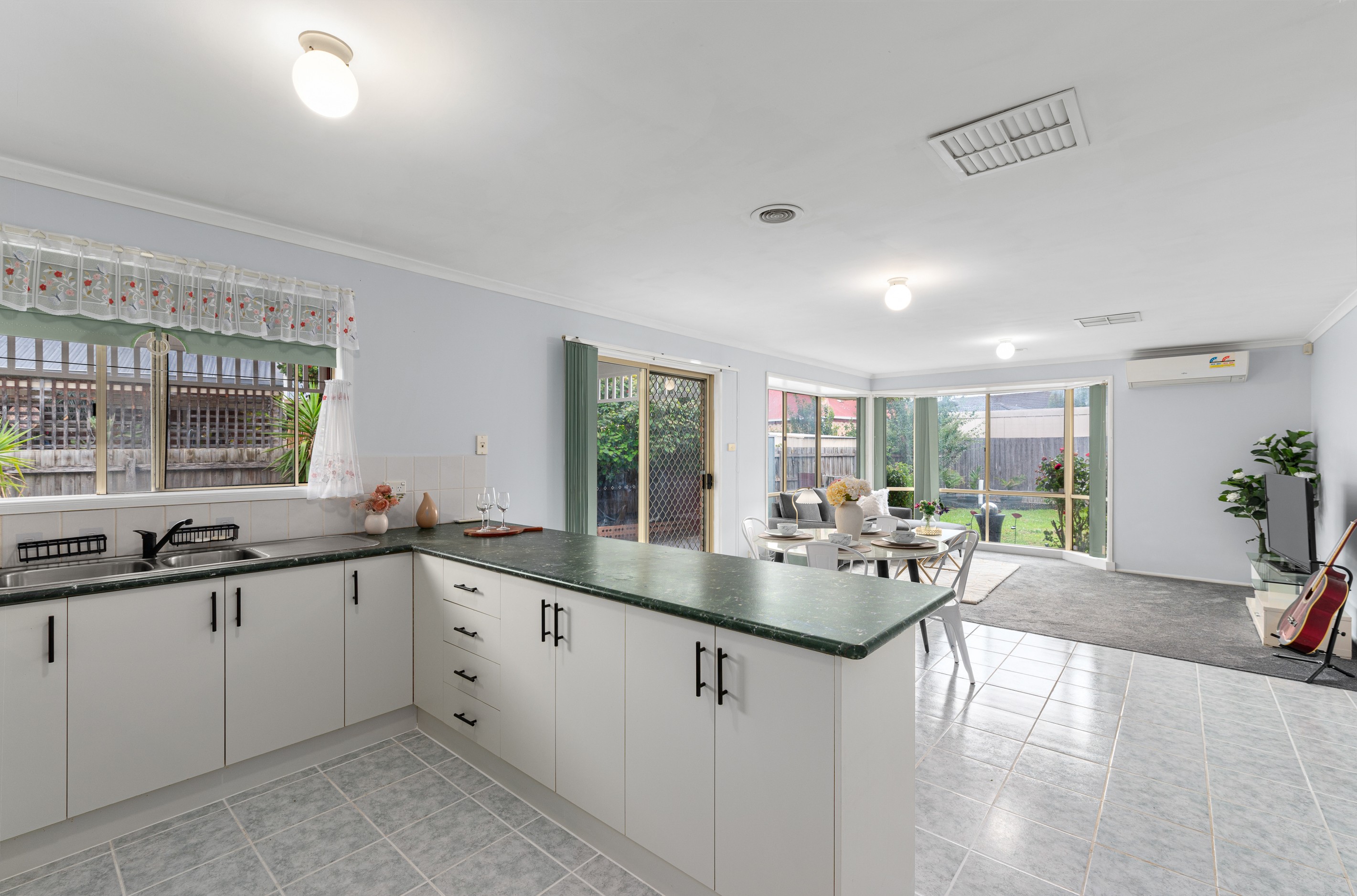 6 Serenity Way, South Morang, VIC 3752