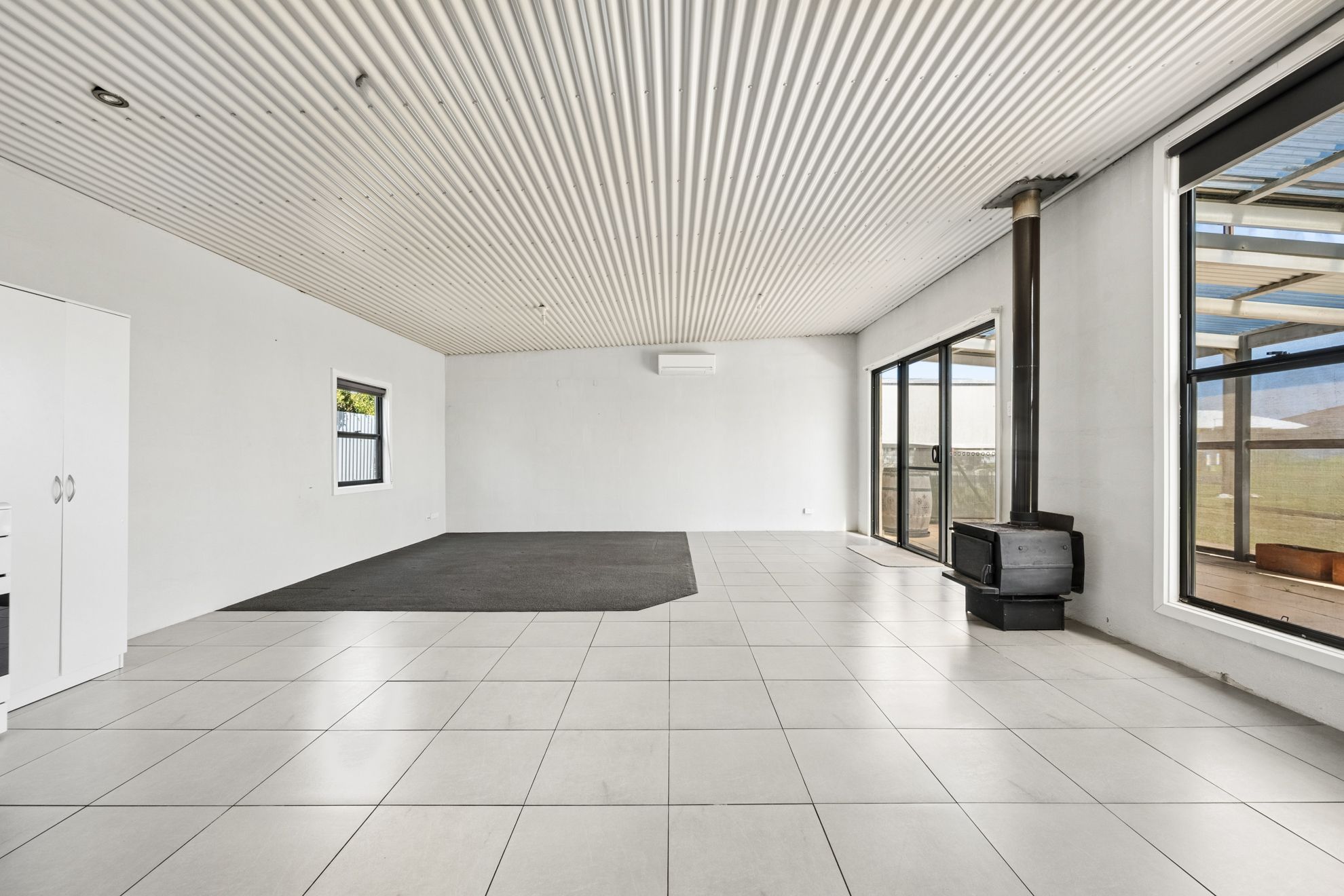 15 Thompson Road — photo 7 of 19