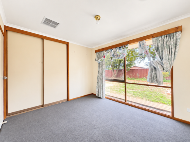 26 Gorton Street — photo 11 of 14