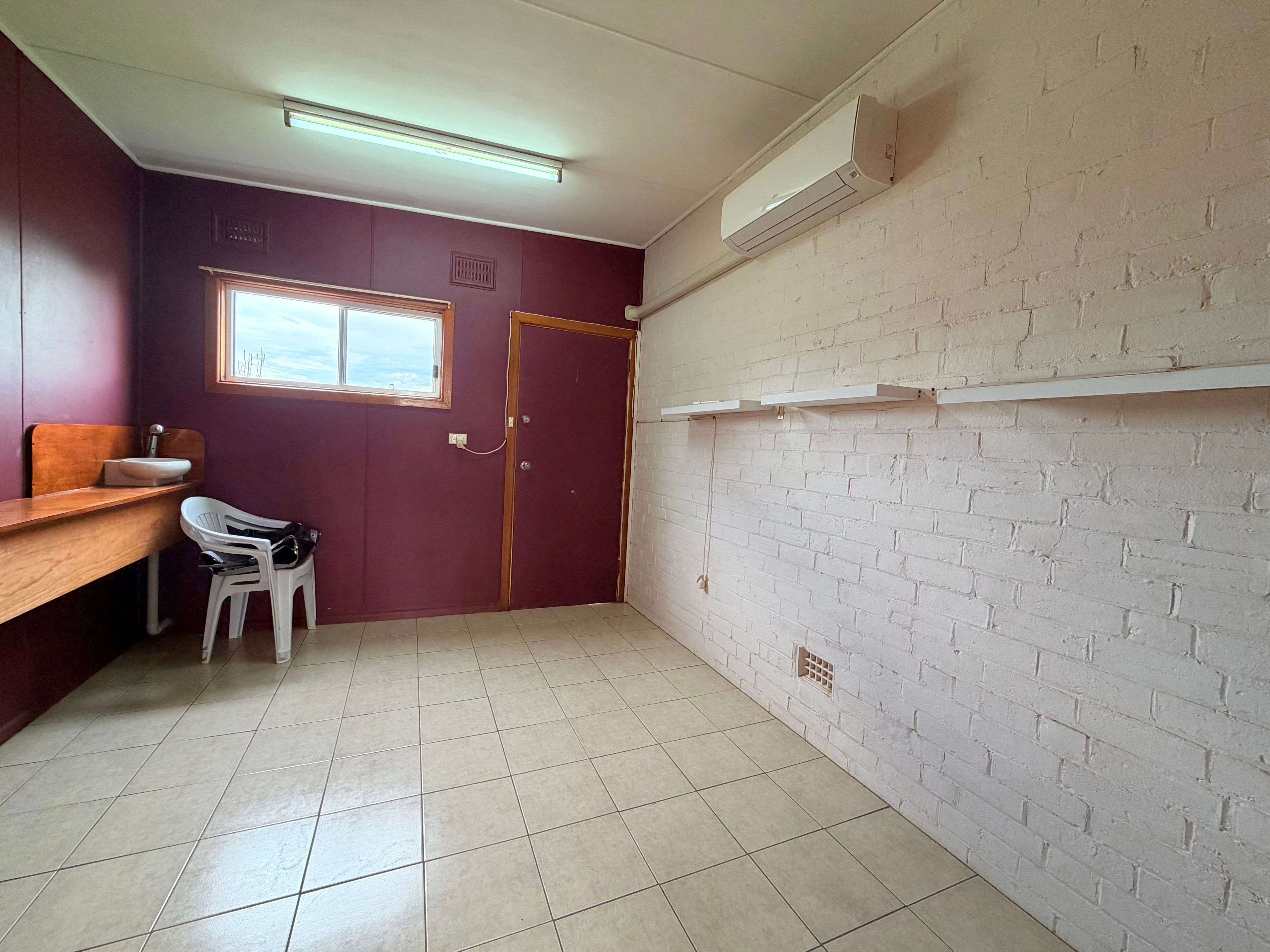 43 Mitchell Street — photo 10 of 11