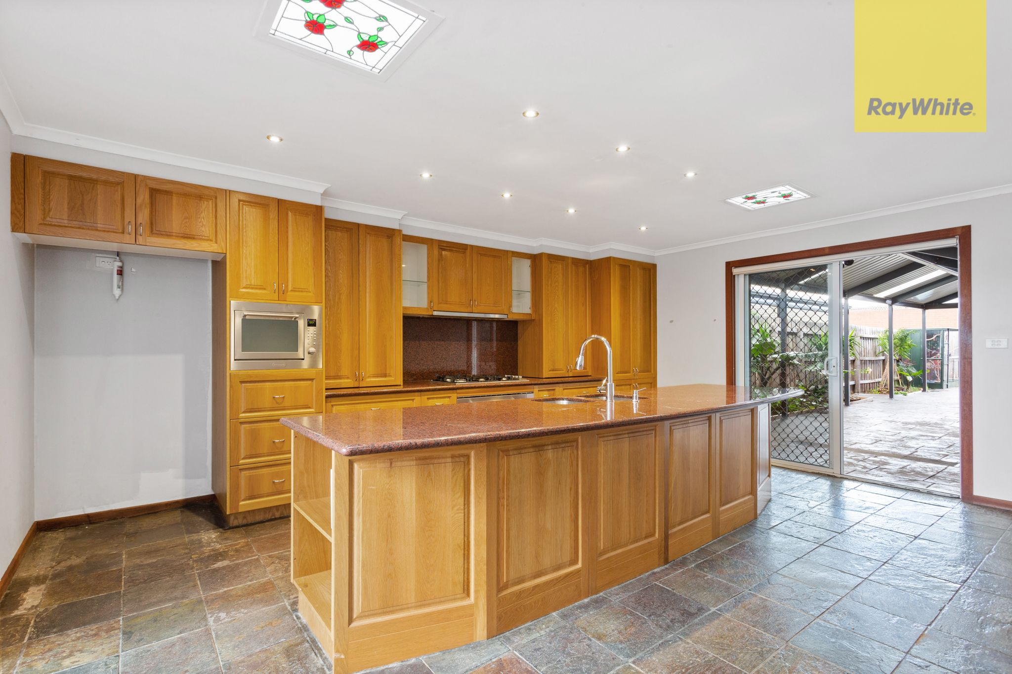 7 Akma Court, Taylors Lakes, VIC 3038