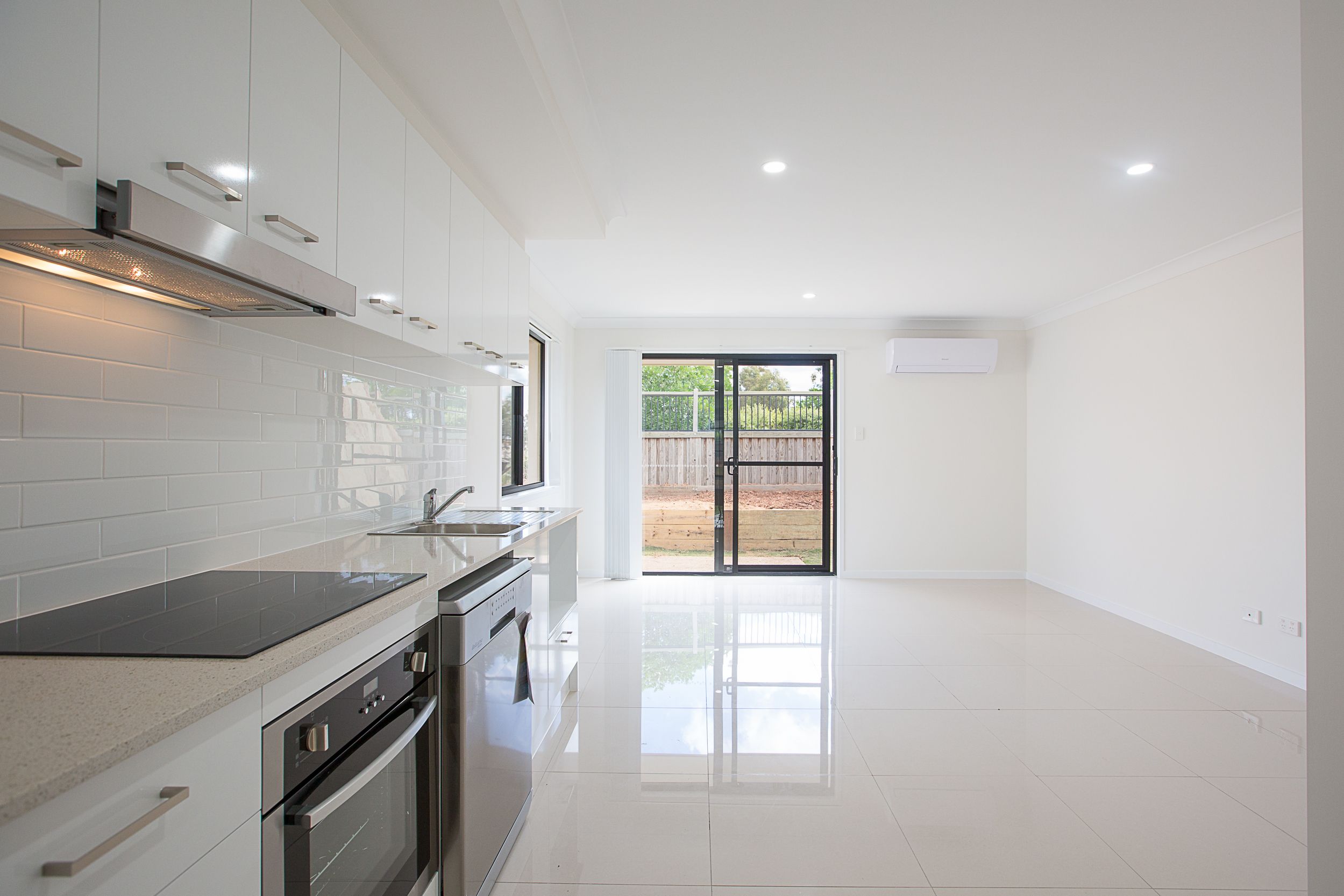 2/14 Cahill Crescent, Collingwood Park, QLD 4301