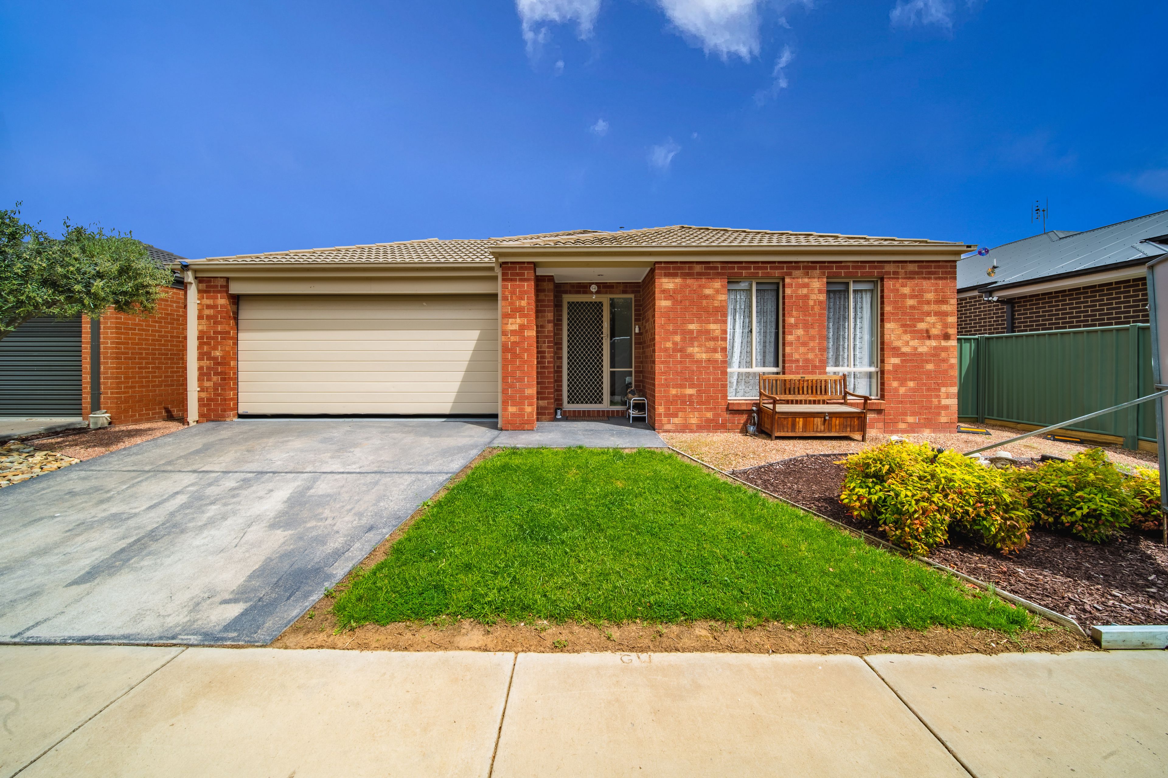 9 Creekview Place, Ascot VIC 3551