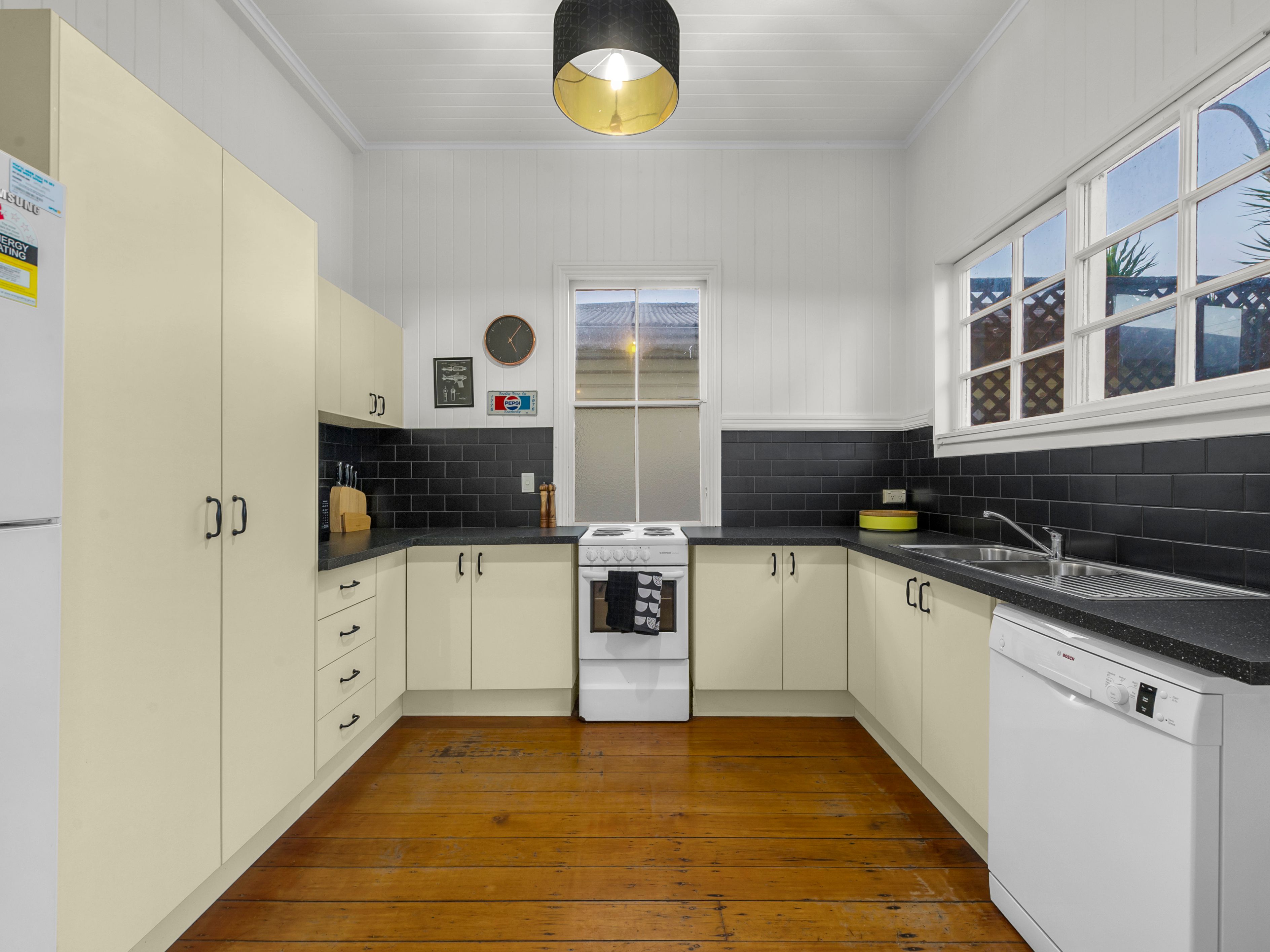 7 Swan Terrace, Windsor, QLD 4030
