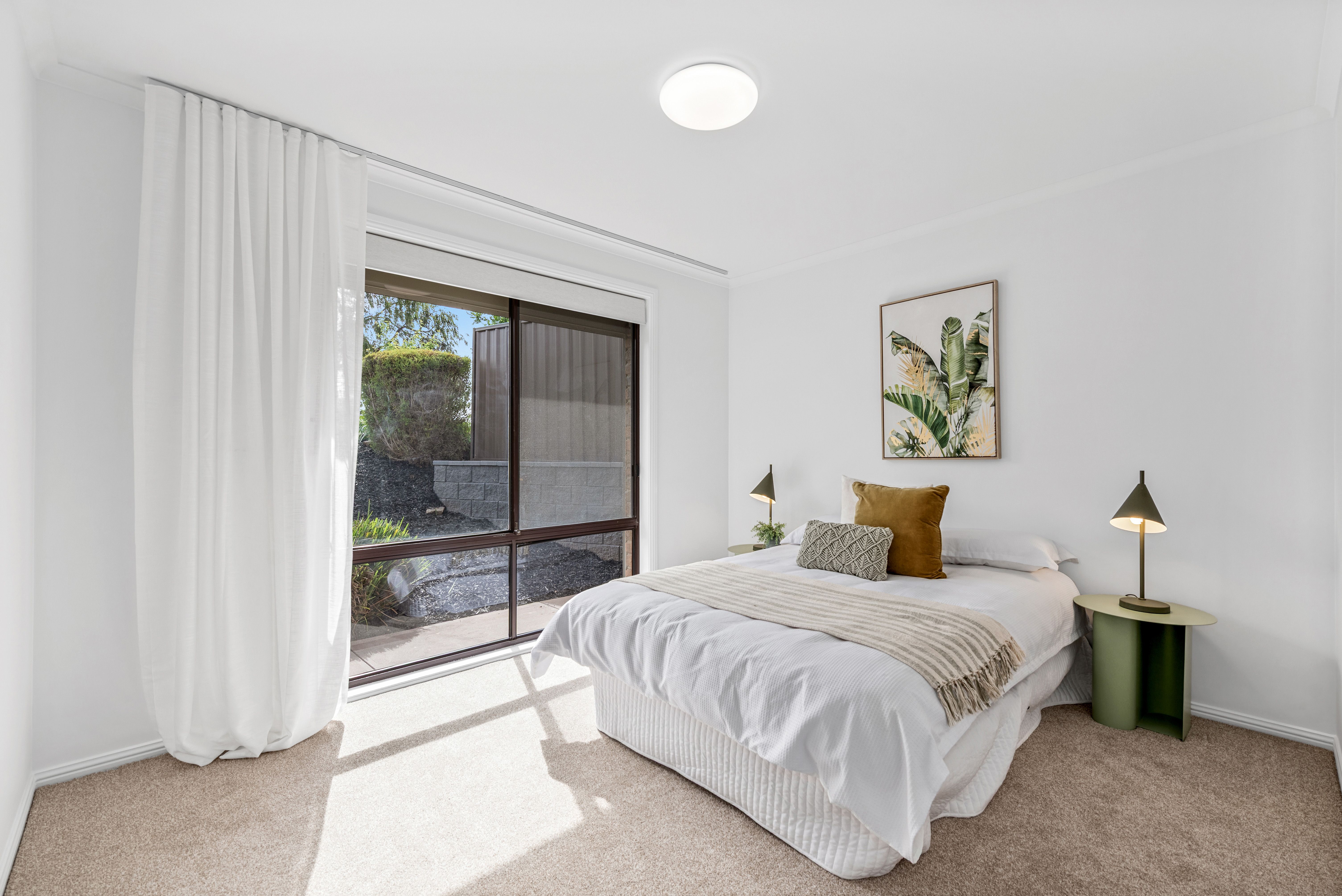 7 Dridan Crescent — photo 12 of 24