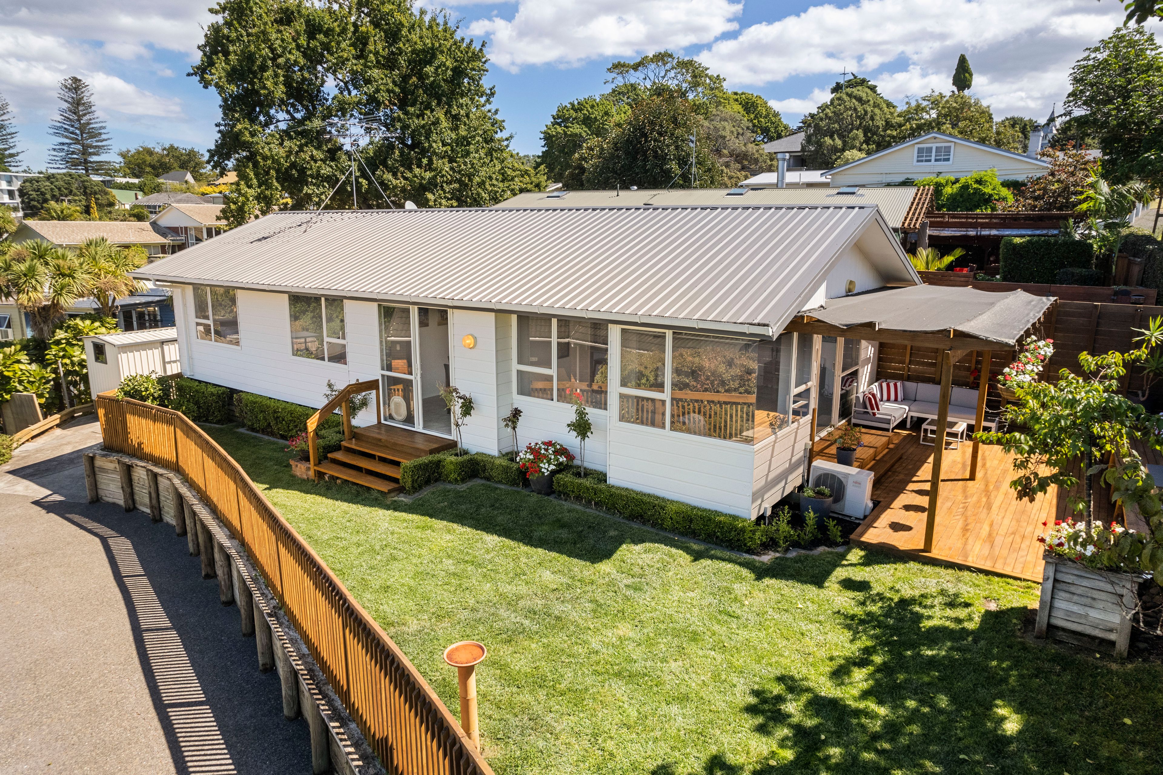 27A Selwyn Road, Cockle Bay, Manukau City