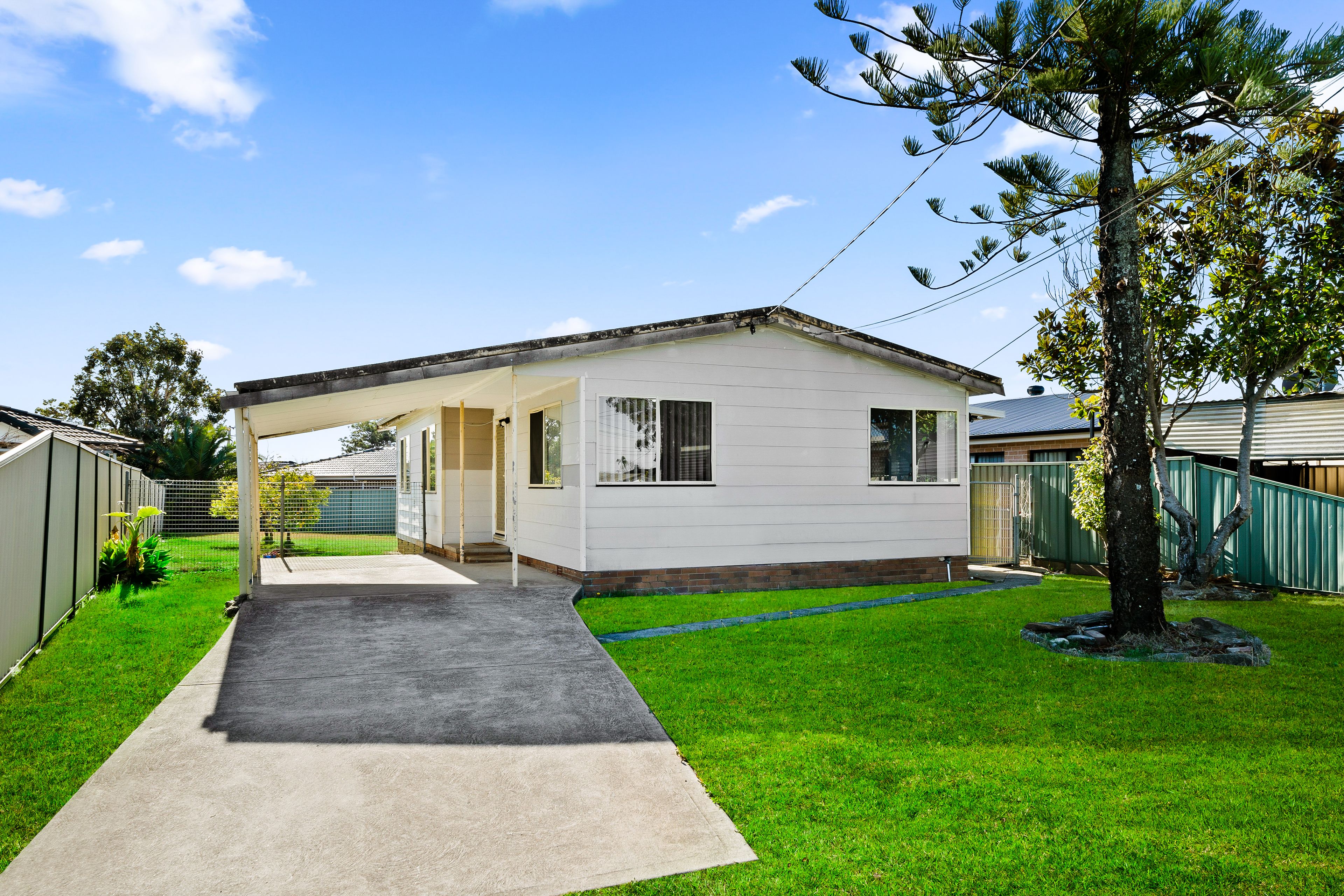 17 Flinders Street, Fairfield West NSW 2165