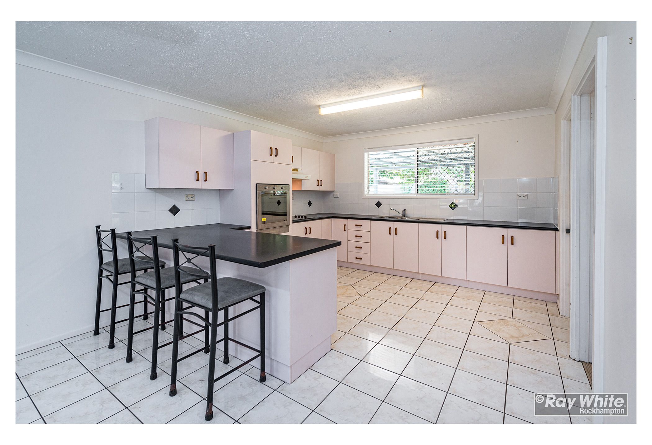 28 Geaney Street, Norman Gardens, QLD 4701