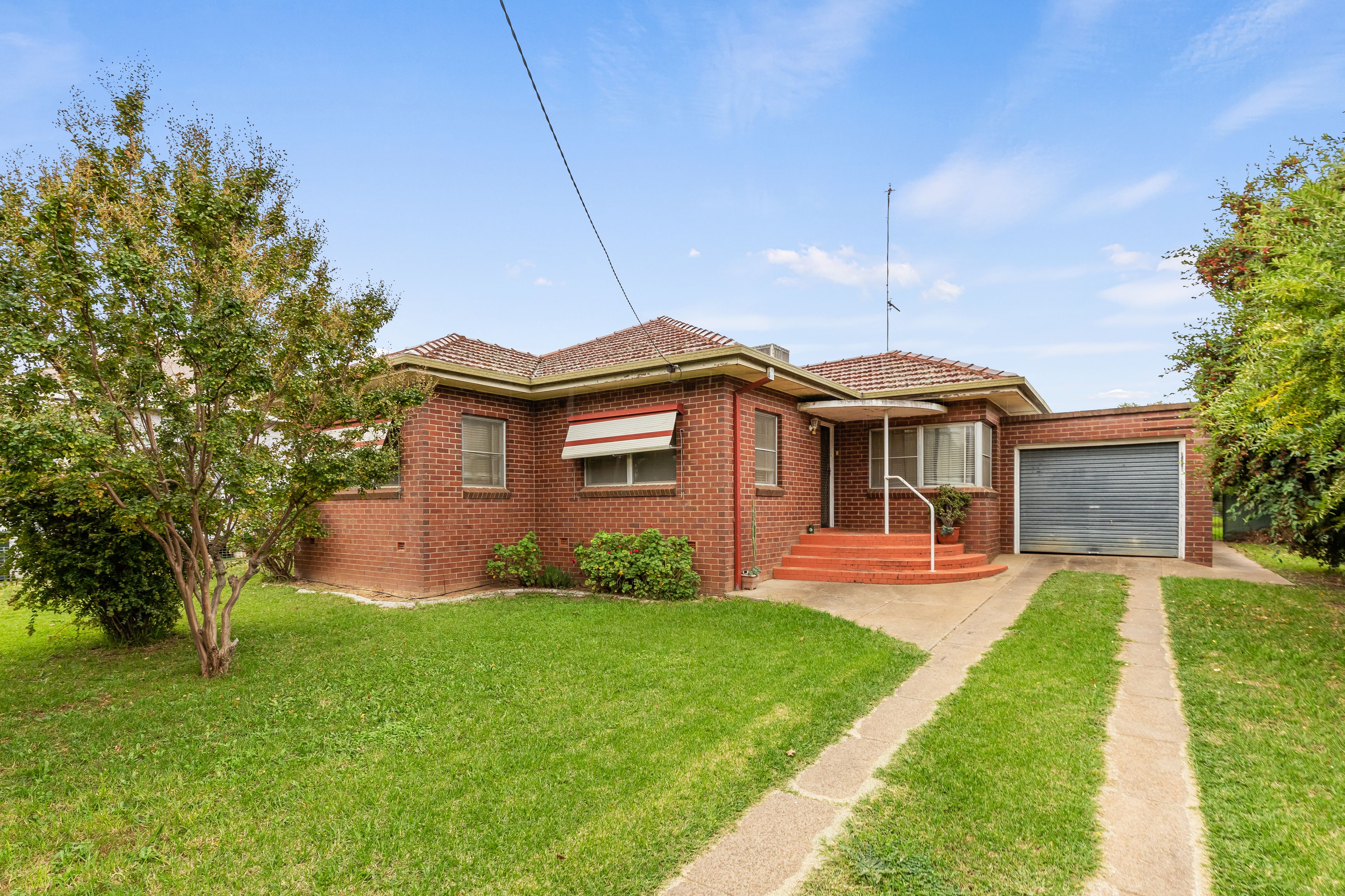 72 Main Street, Junee NSW 2663