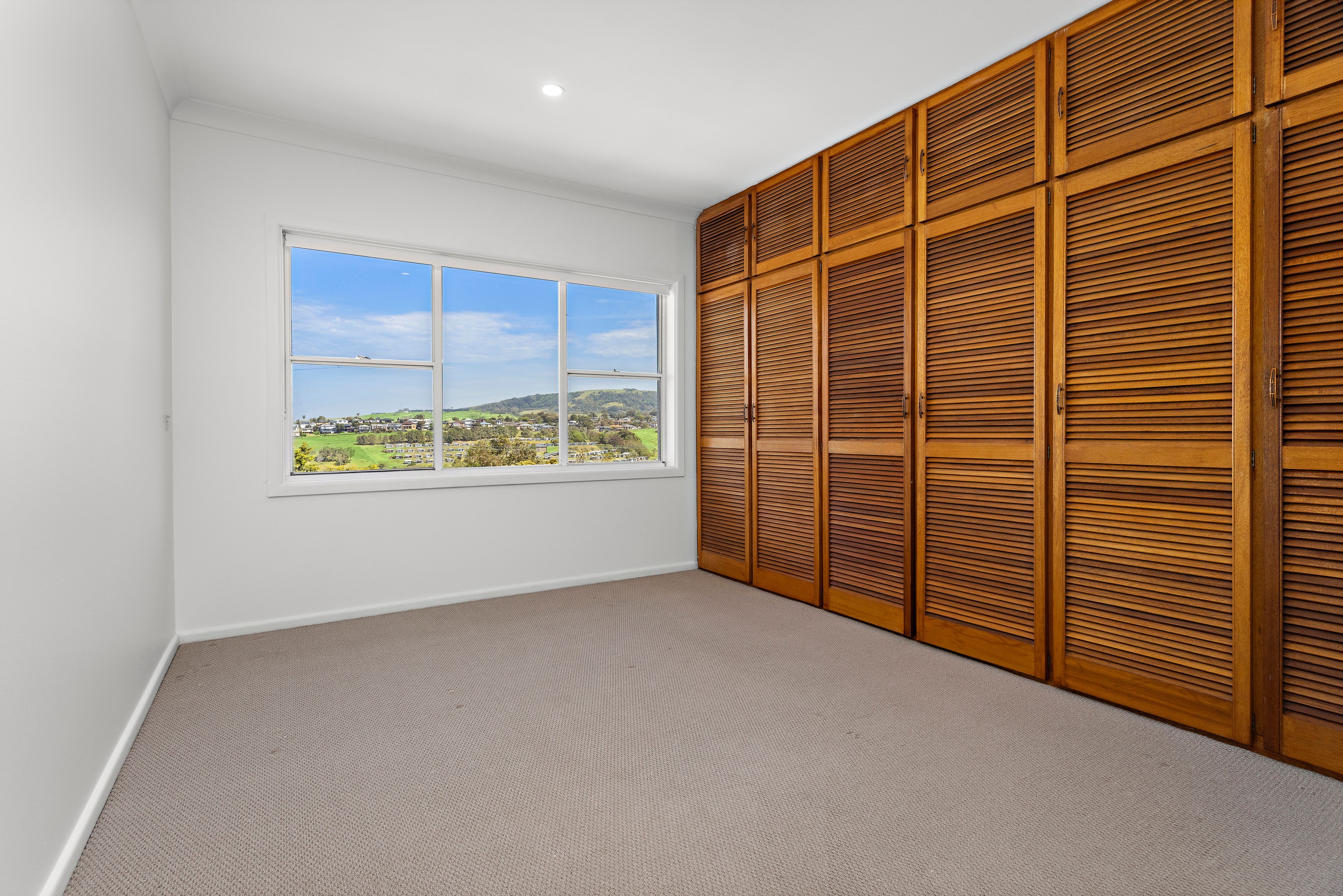 74 Tingira Crescent — photo 17 of 19