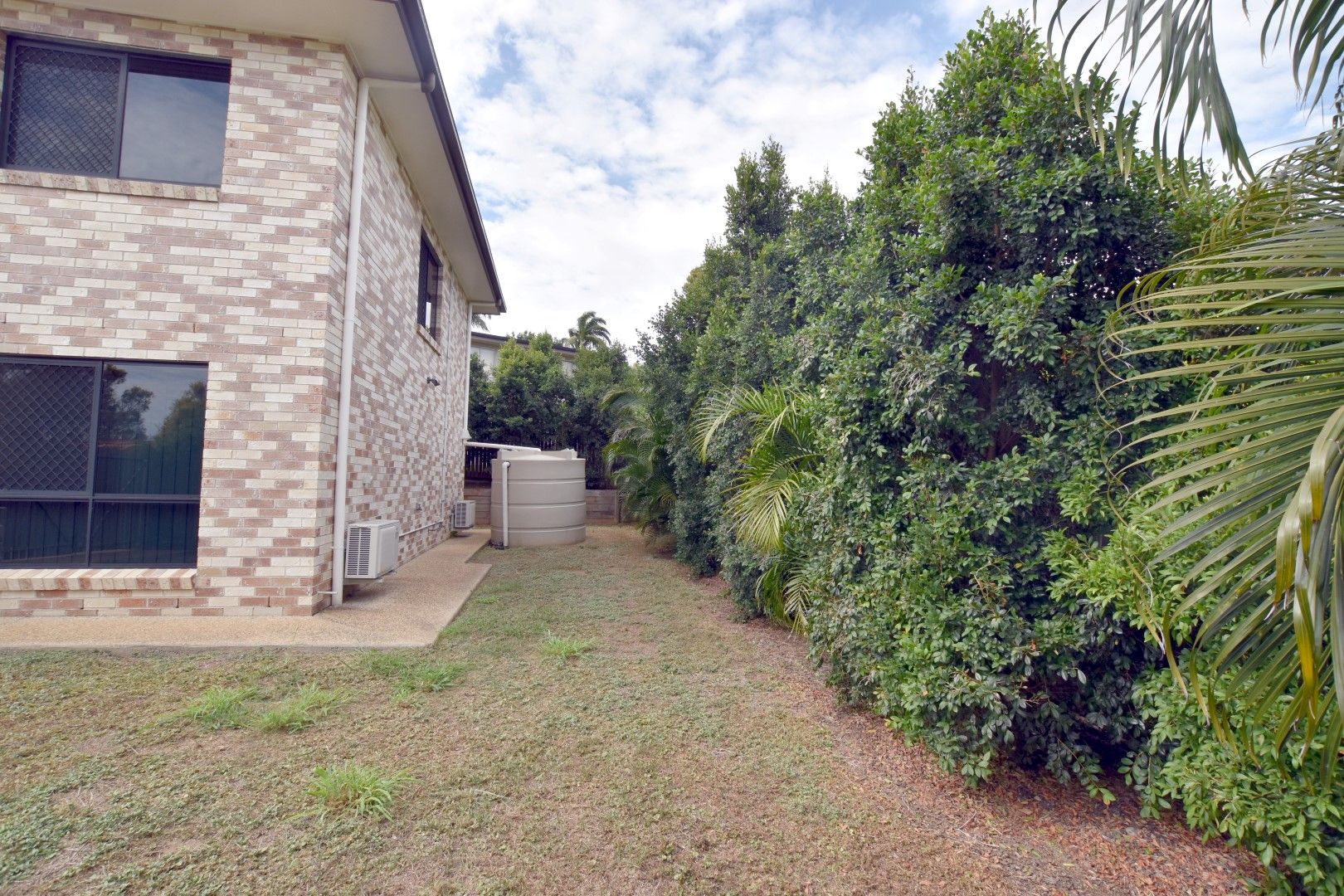 2/5 Worthington Street — photo 14 of 30