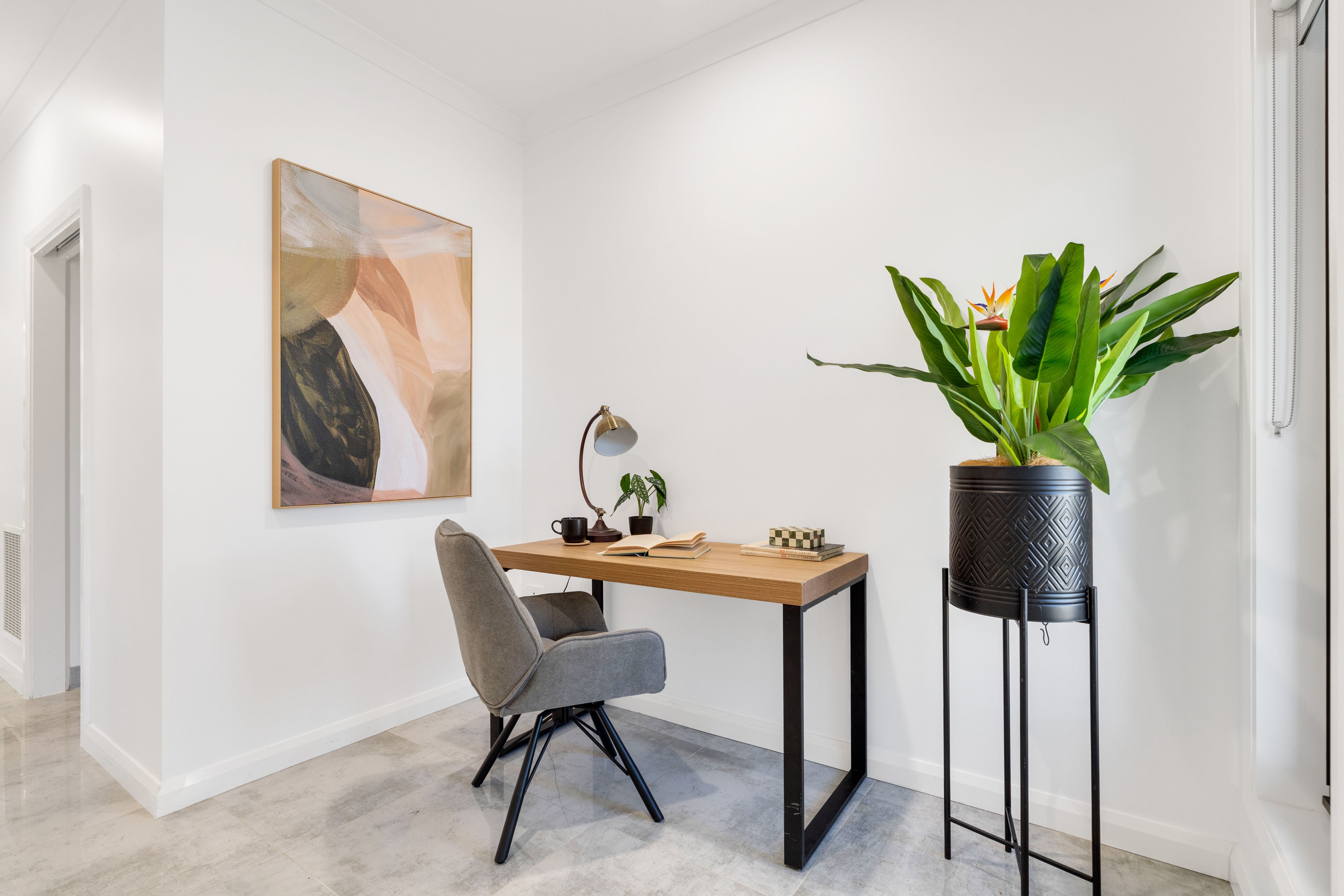 7 Angophora Crescent — photo 3 of 18
