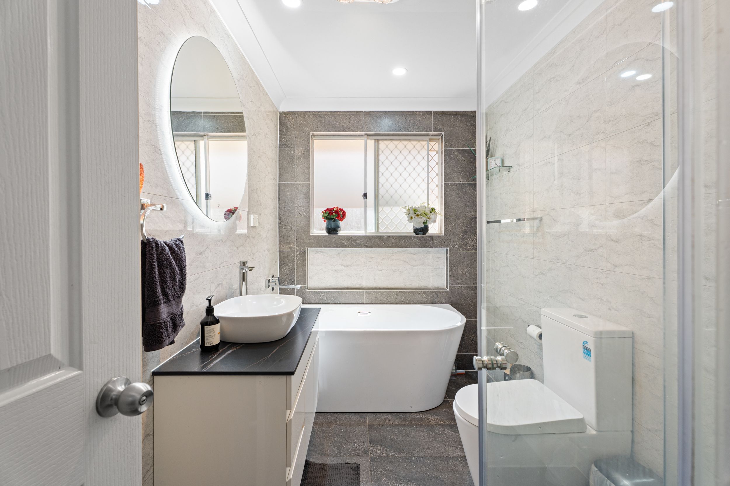 16 Bindee Close, Glenmore Park, NSW