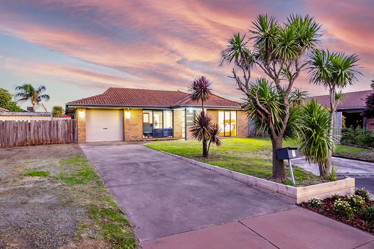 6 Bamboo Court, Cranbourne North VIC 3977