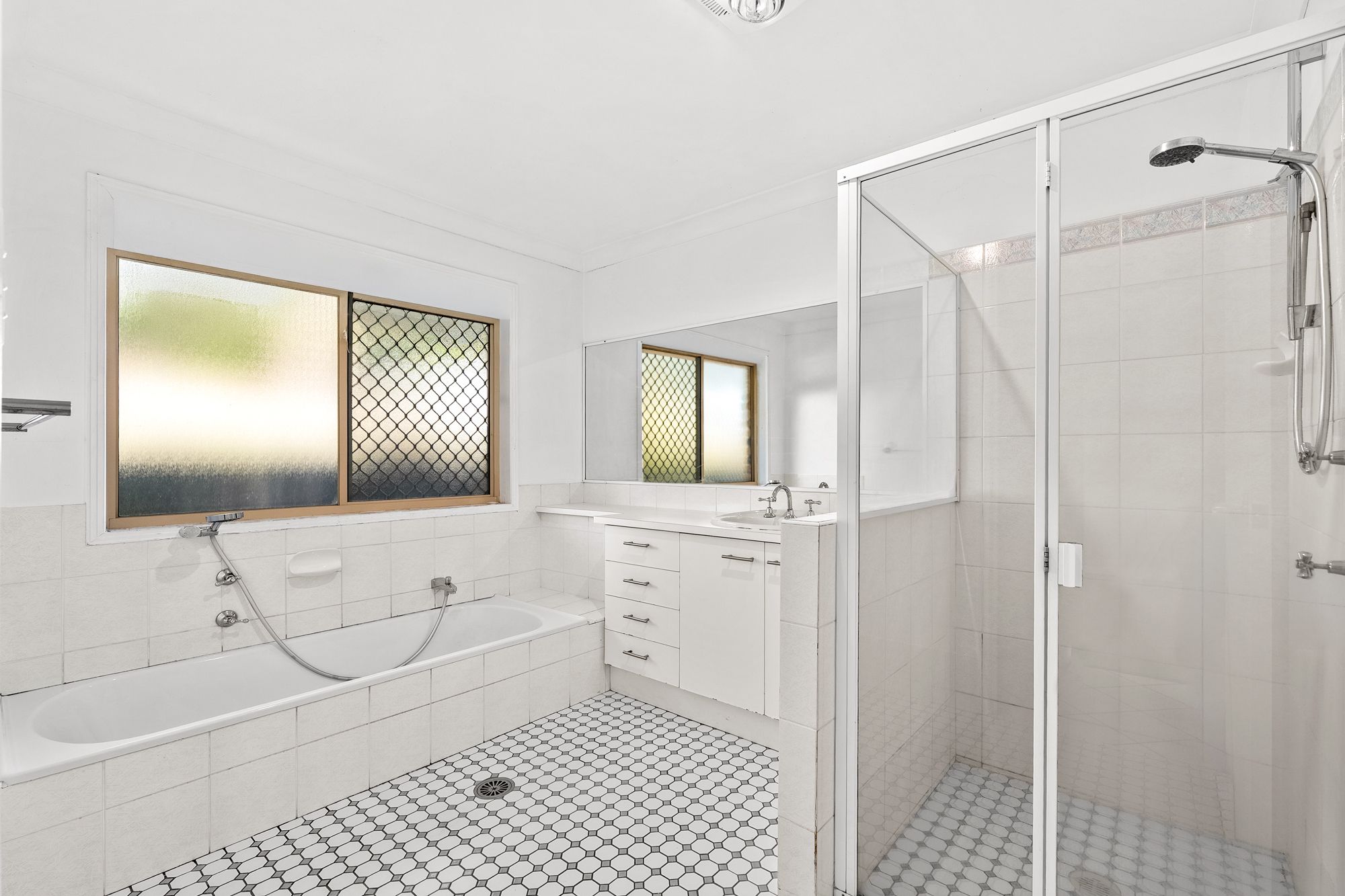 22 Mayfair Place — photo 14 of 20
