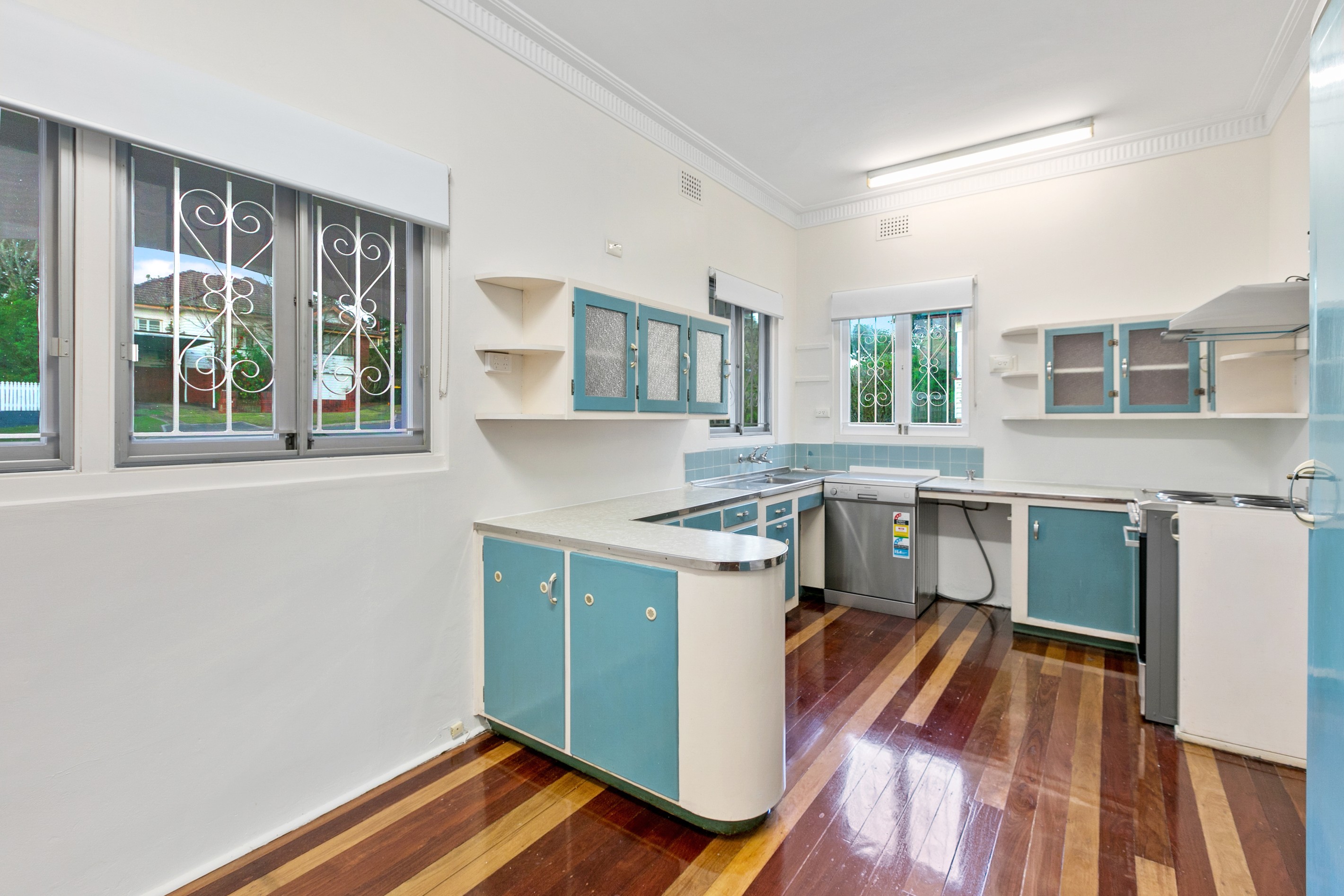 39 Stella Street, Holland Park, QLD 4121