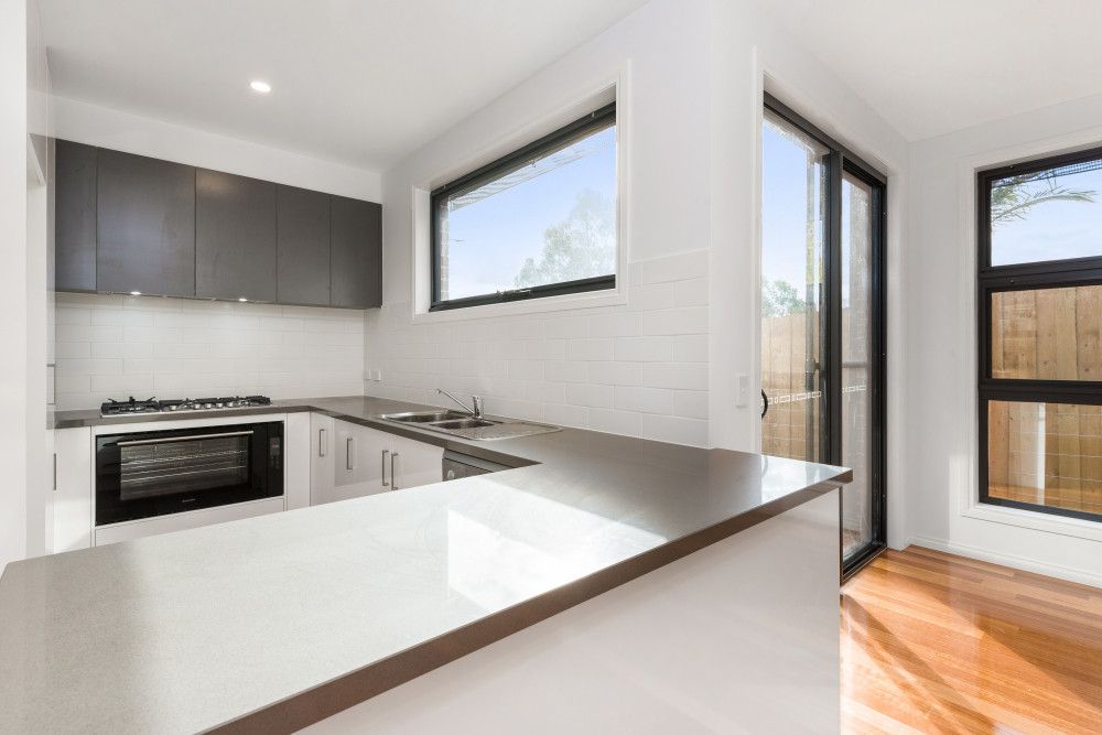 1/1360 Stud Road Service Road, Rowville, VIC 3178