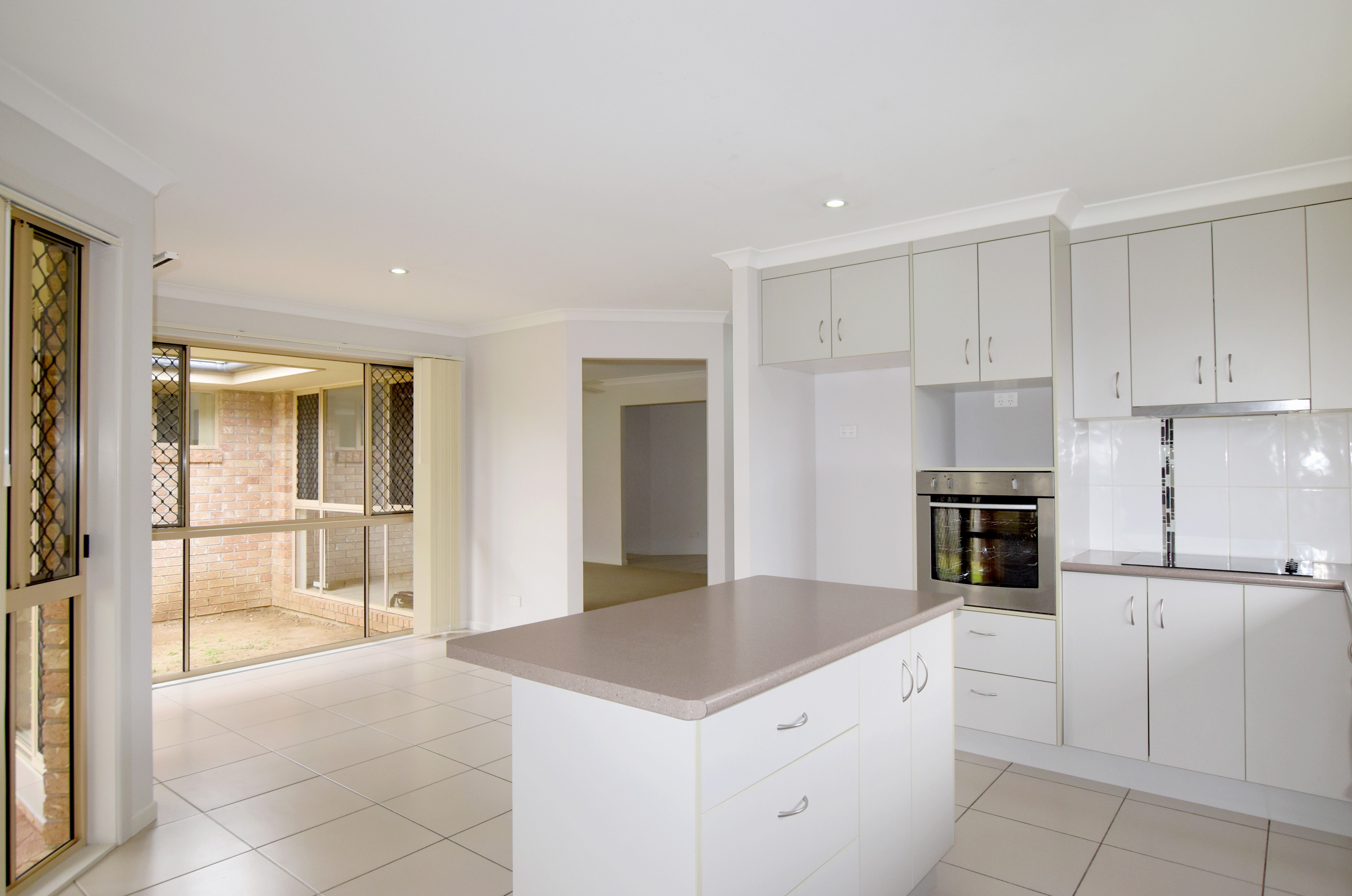 28 Dartmouth Close, Clinton, QLD 4680