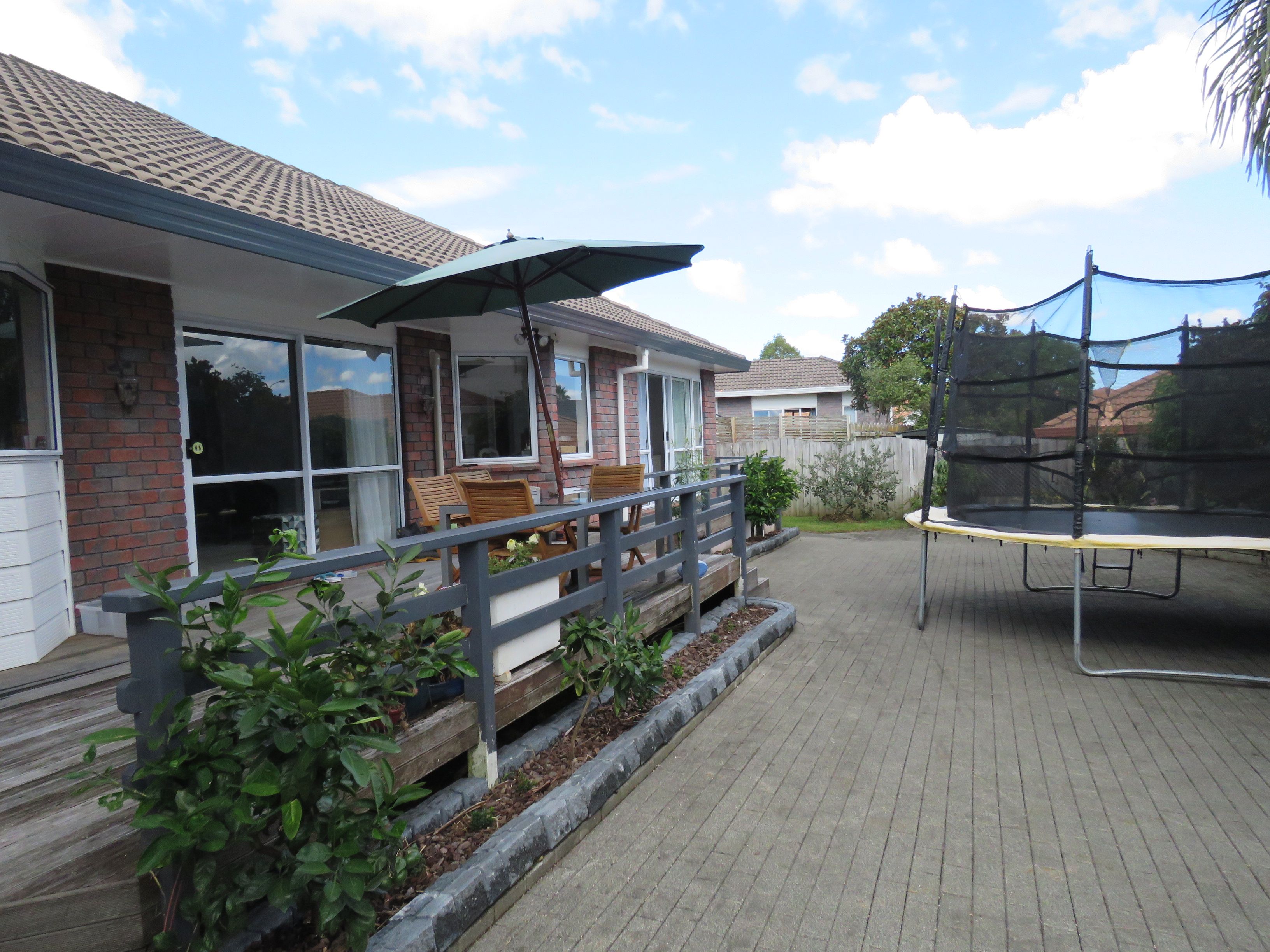 3 Bronte Place, Somerville, Manukau City