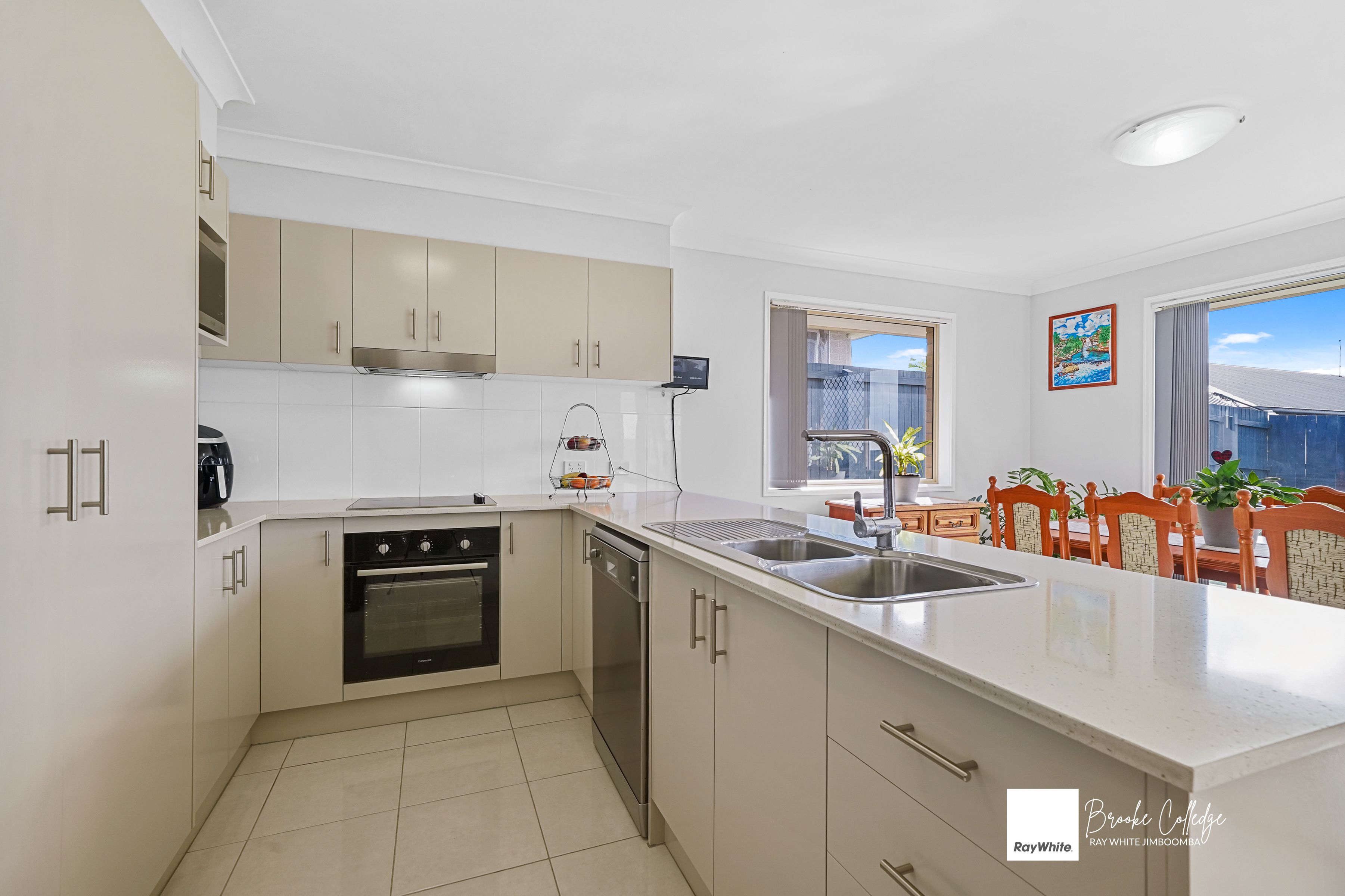 22 Mount Mee Street — photo 3 of 18