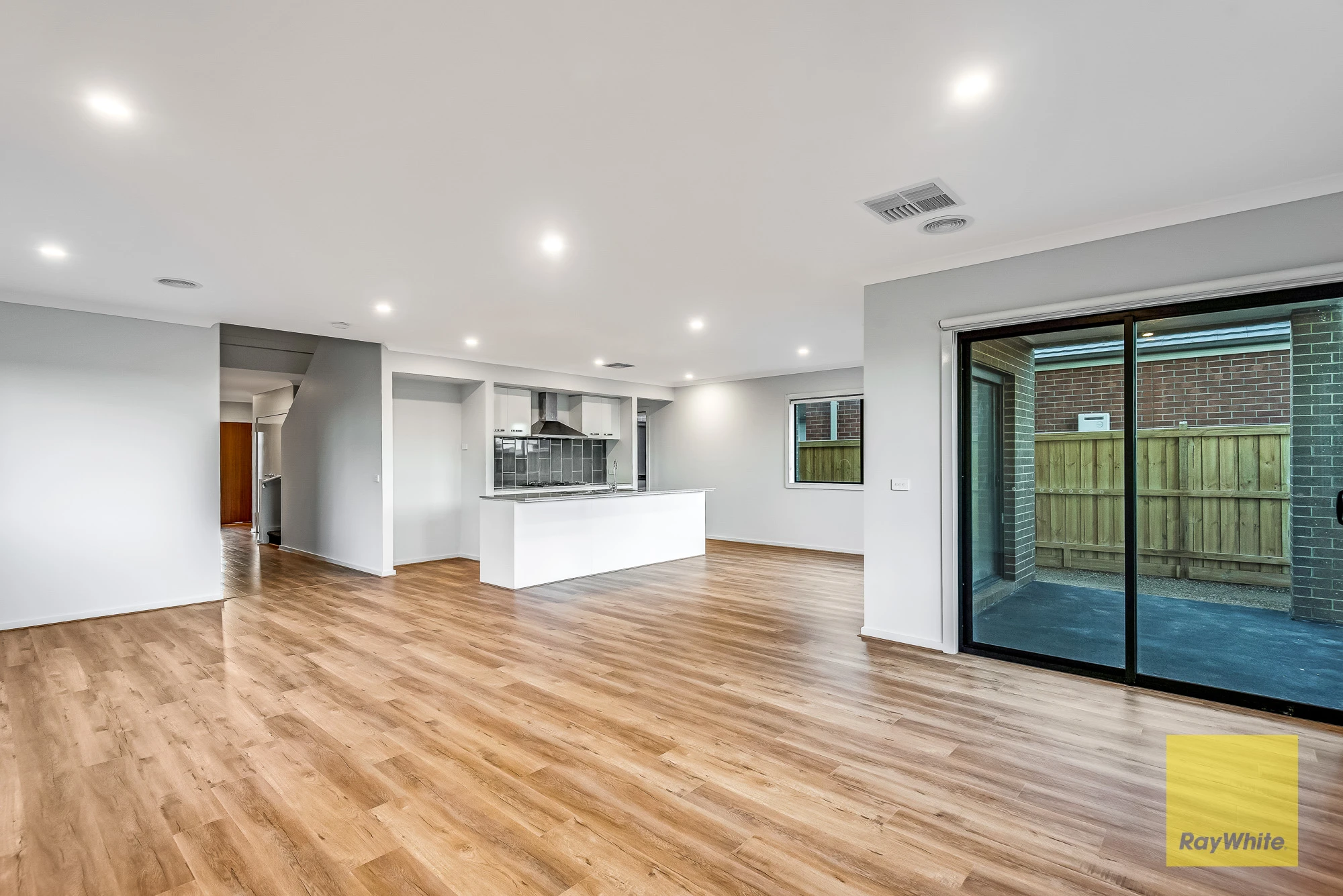 8 Midpride Street, Tarneit, VIC 3029