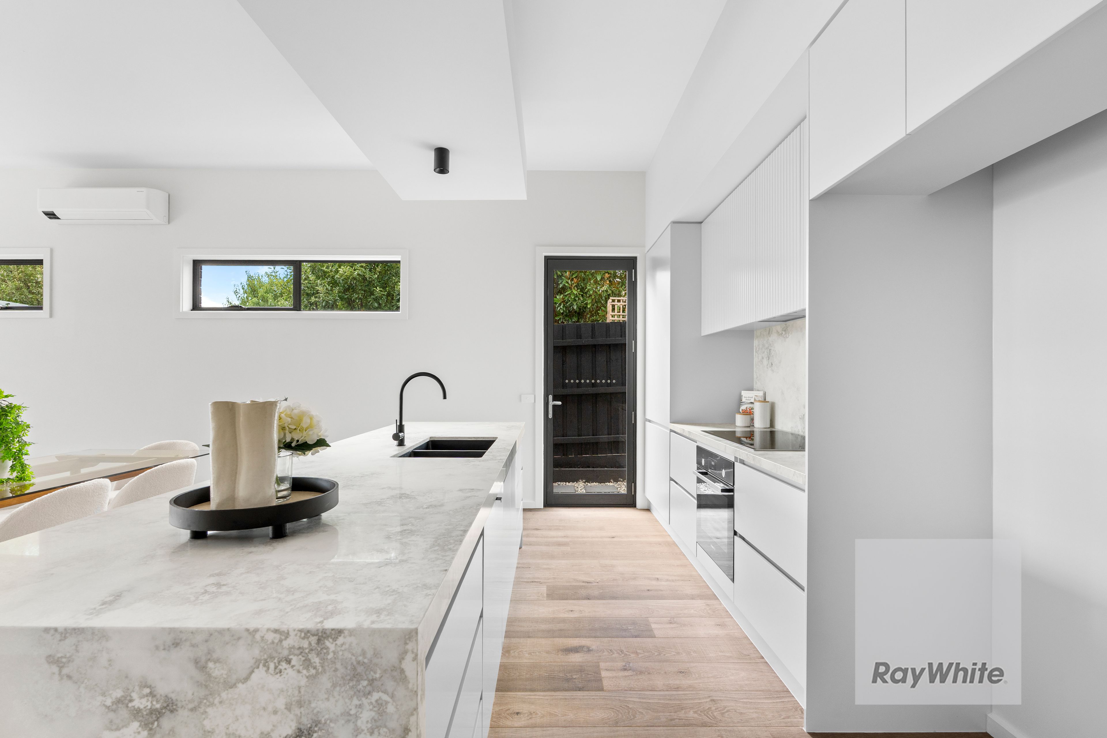 13 Doidge Street — photo 6 of 13
