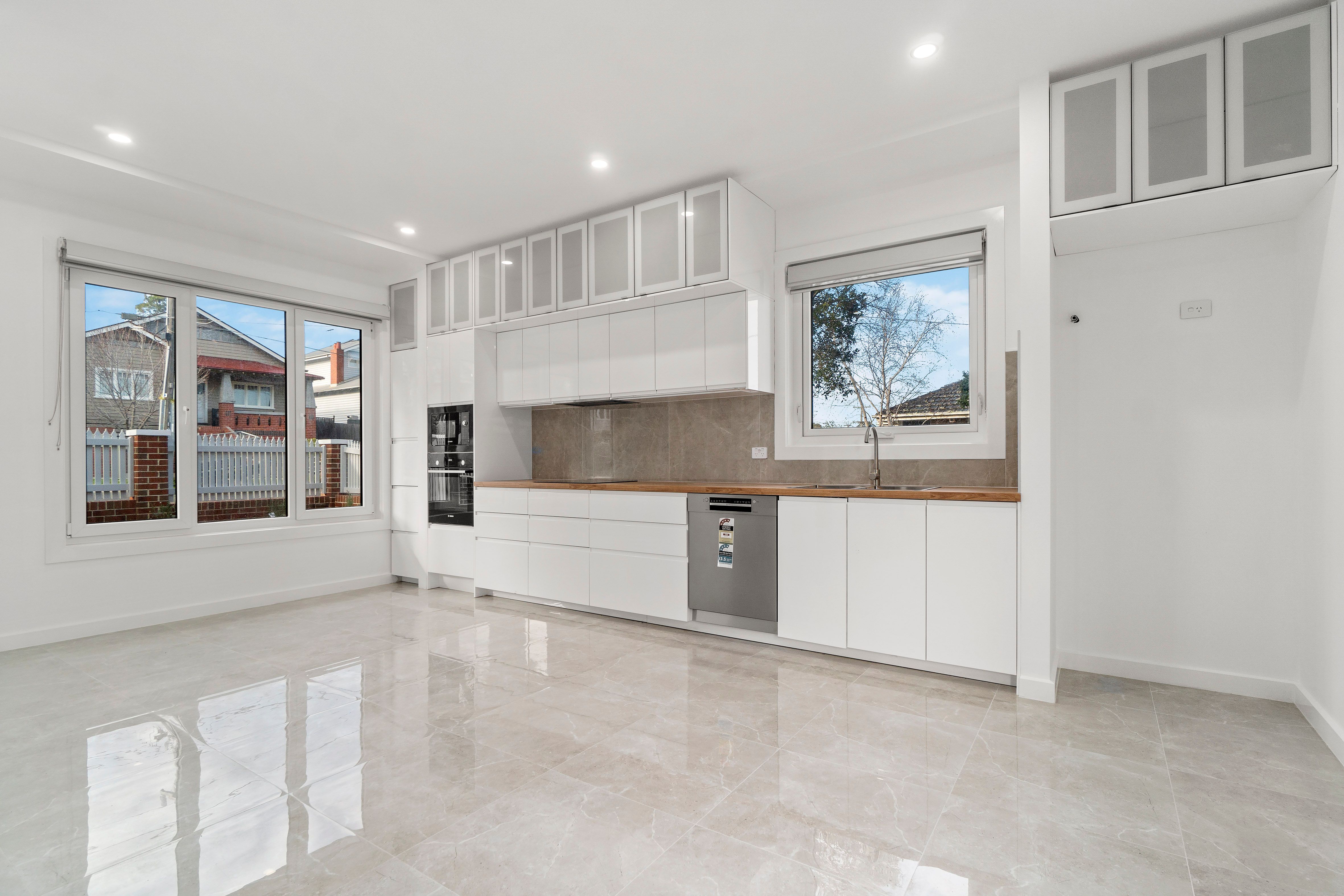 17 Henderson Street — photo 5 of 10