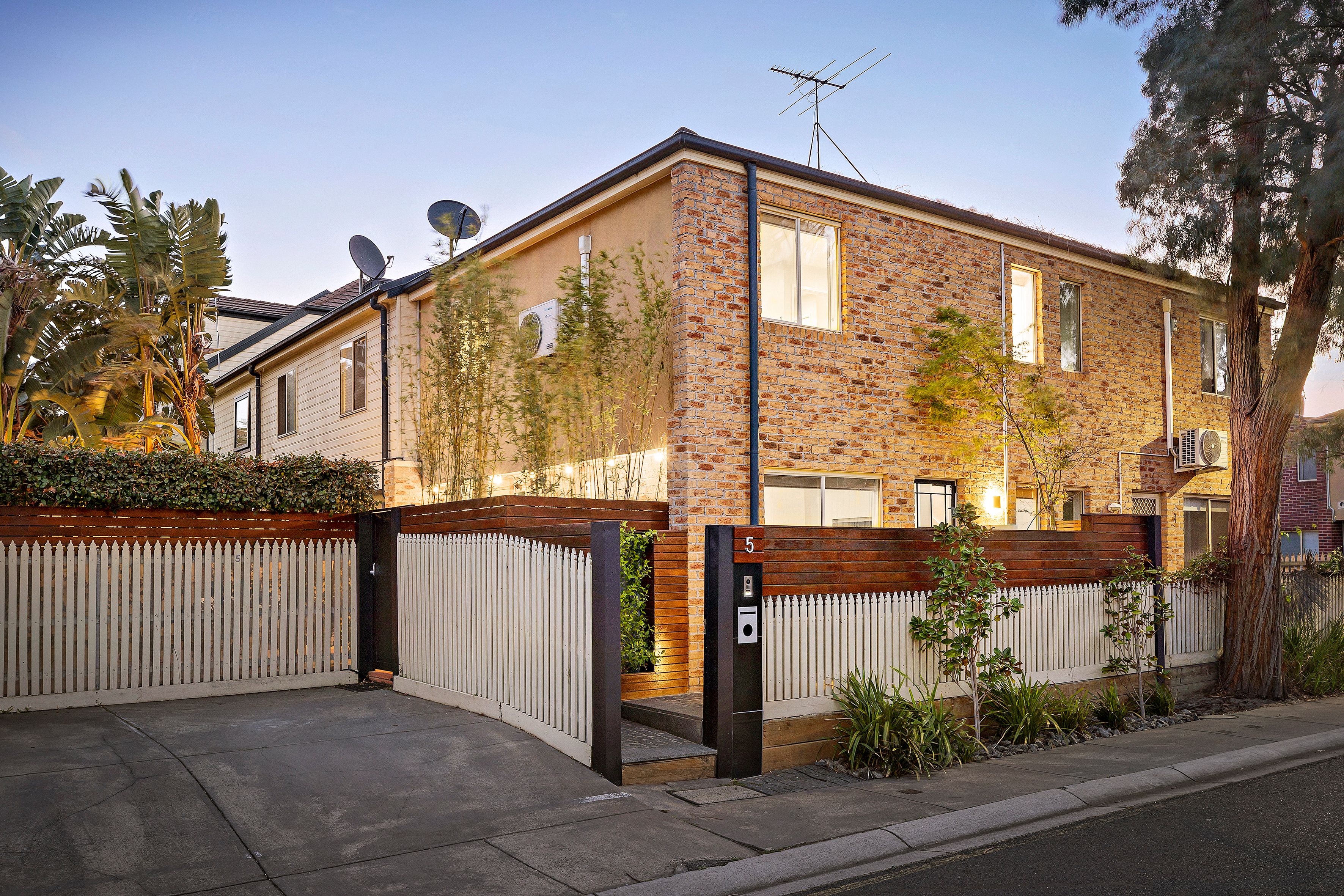 5 Eva Buhlert Close , Brunswick VIC 3056
