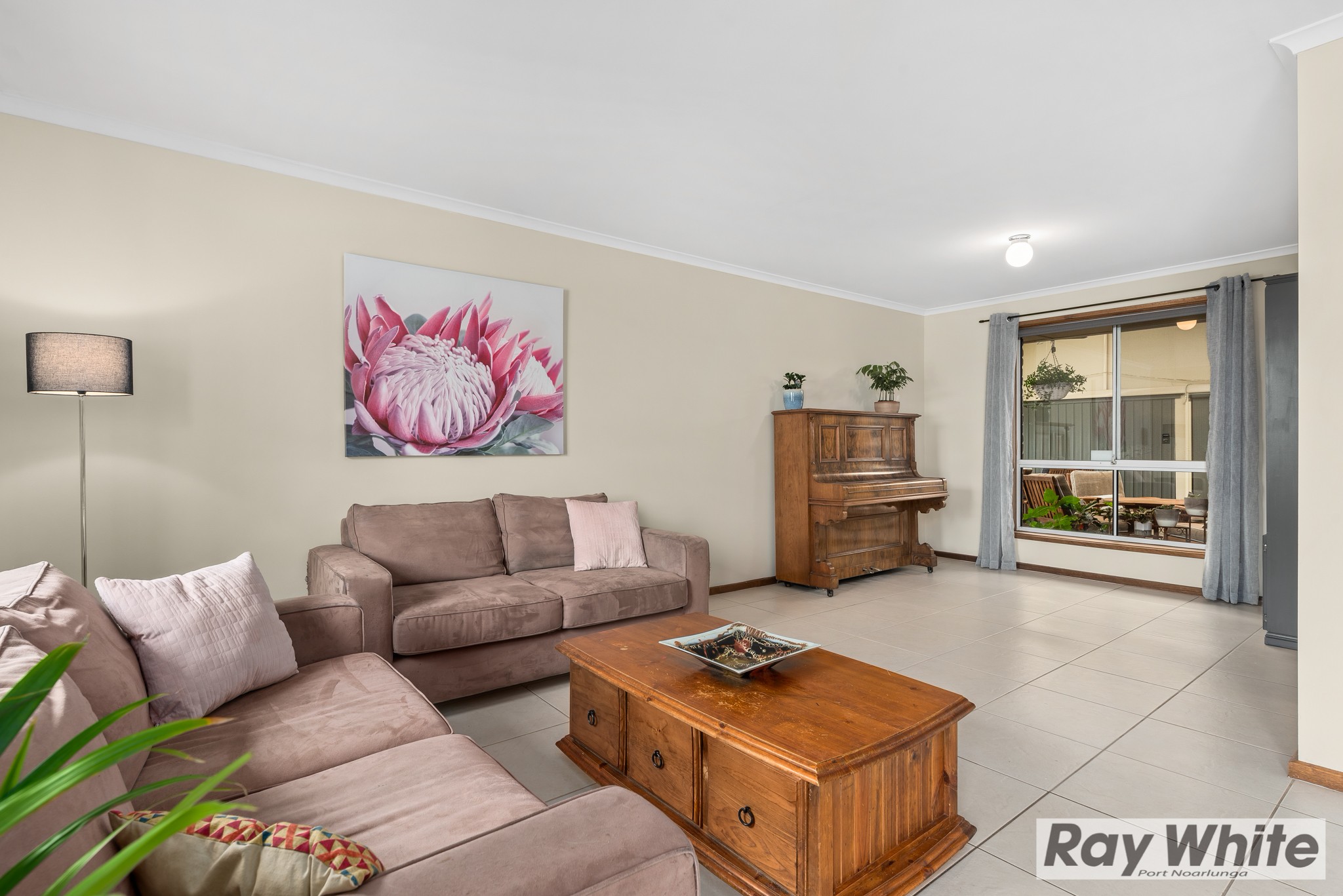 33 Baltimore Avenue, Morphett Vale, SA 5162