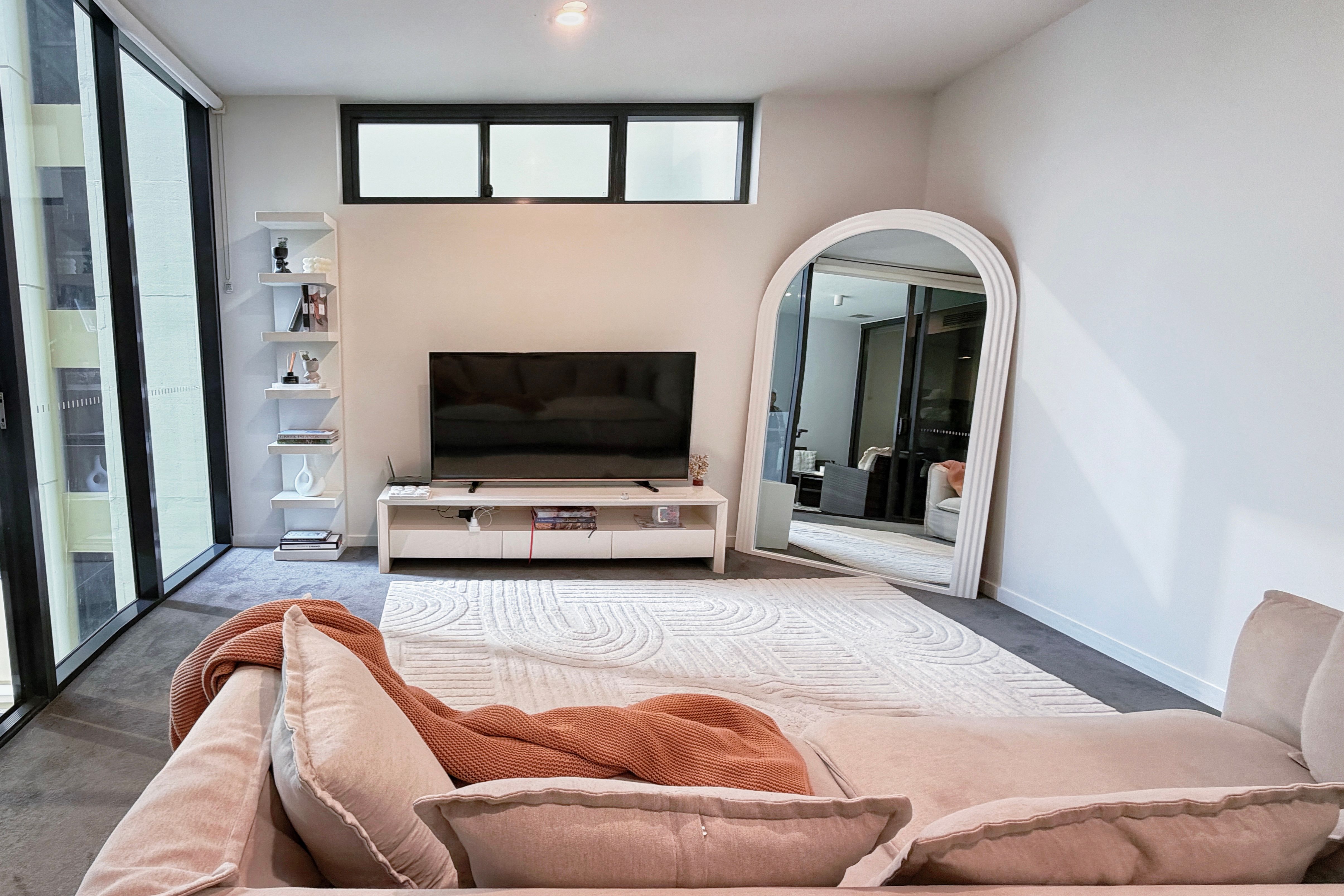 20805/28 Merivale Street — photo 3 of 11