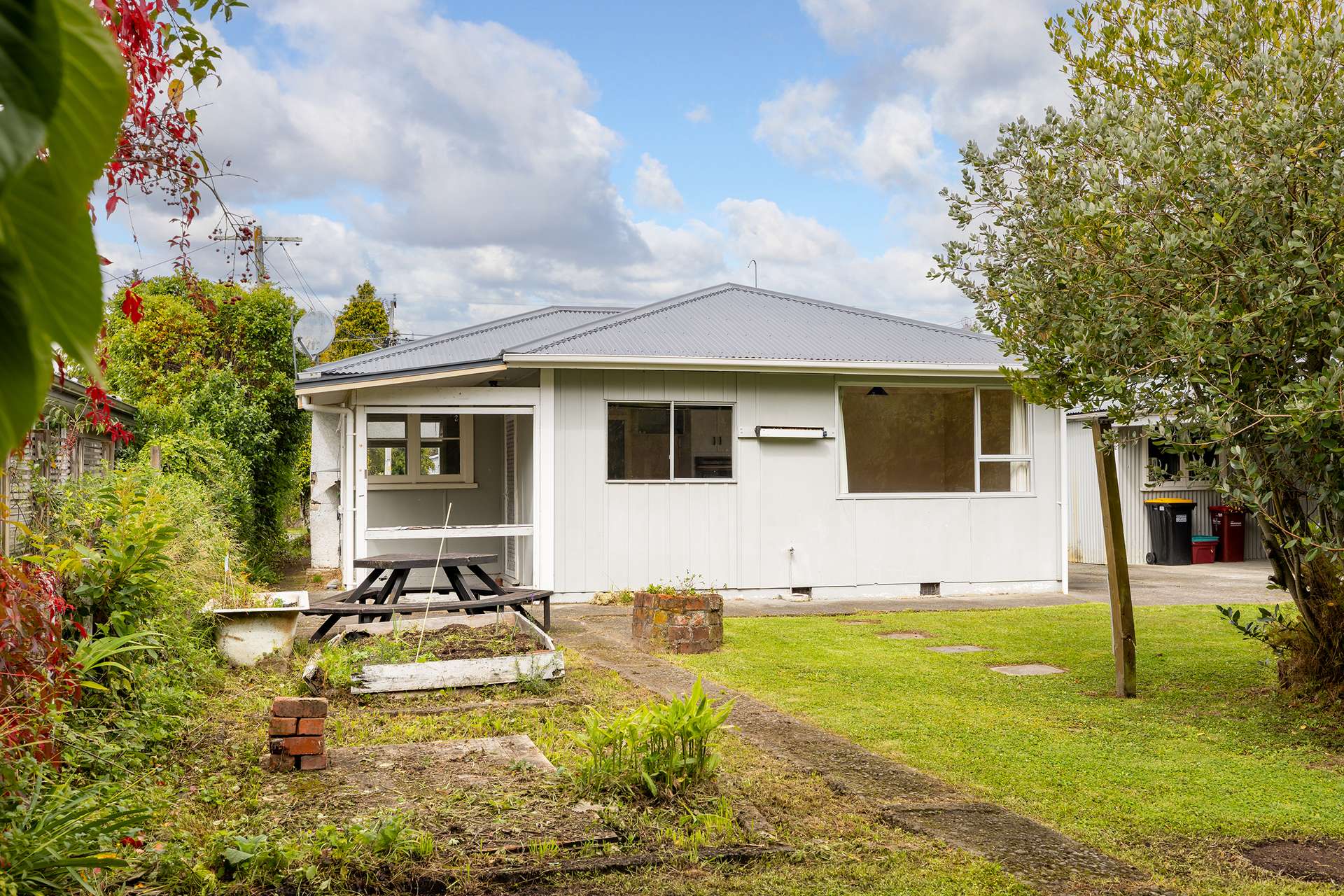10 Kempton Street photo 9