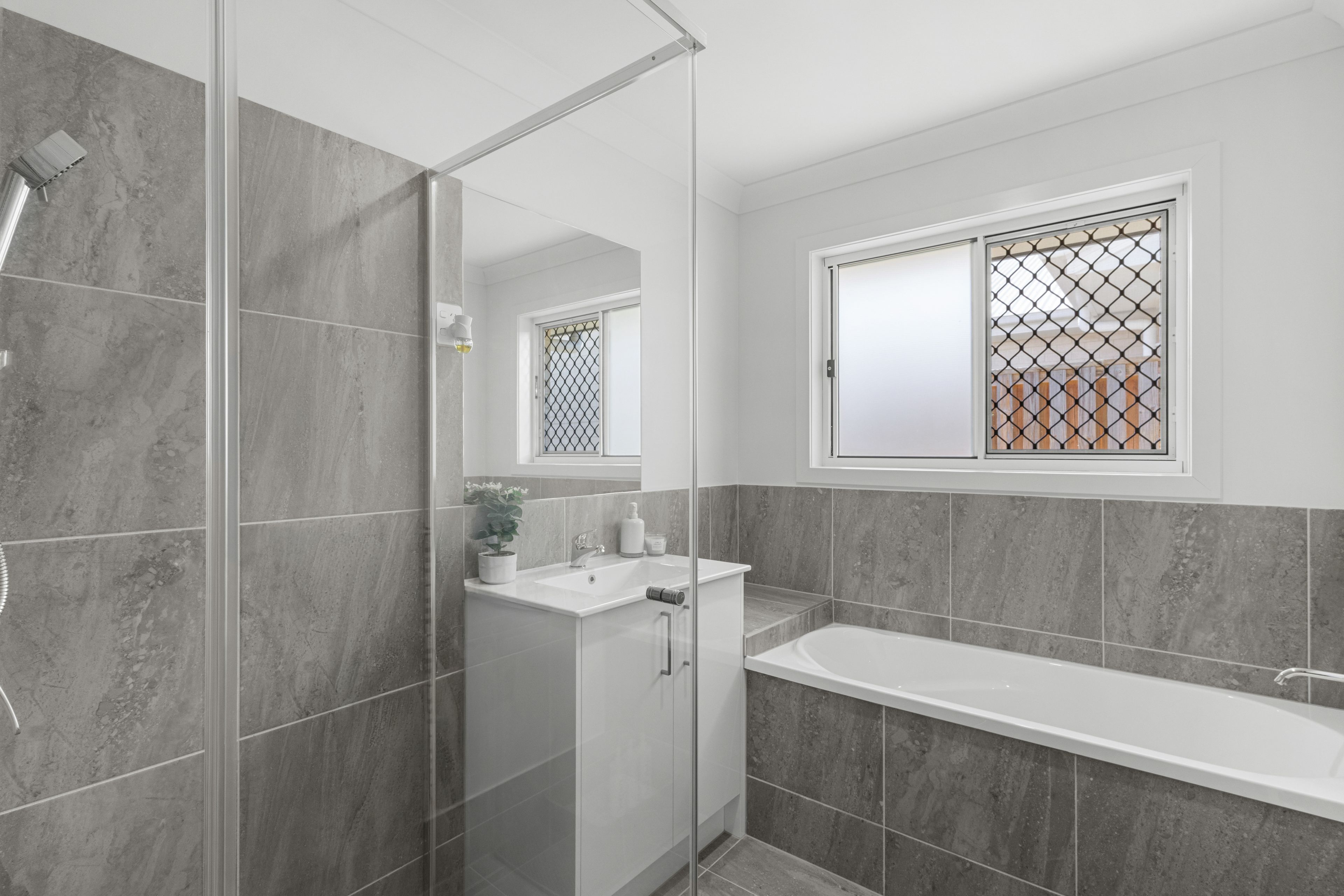 6 Cowley Street — photo 10 of 16