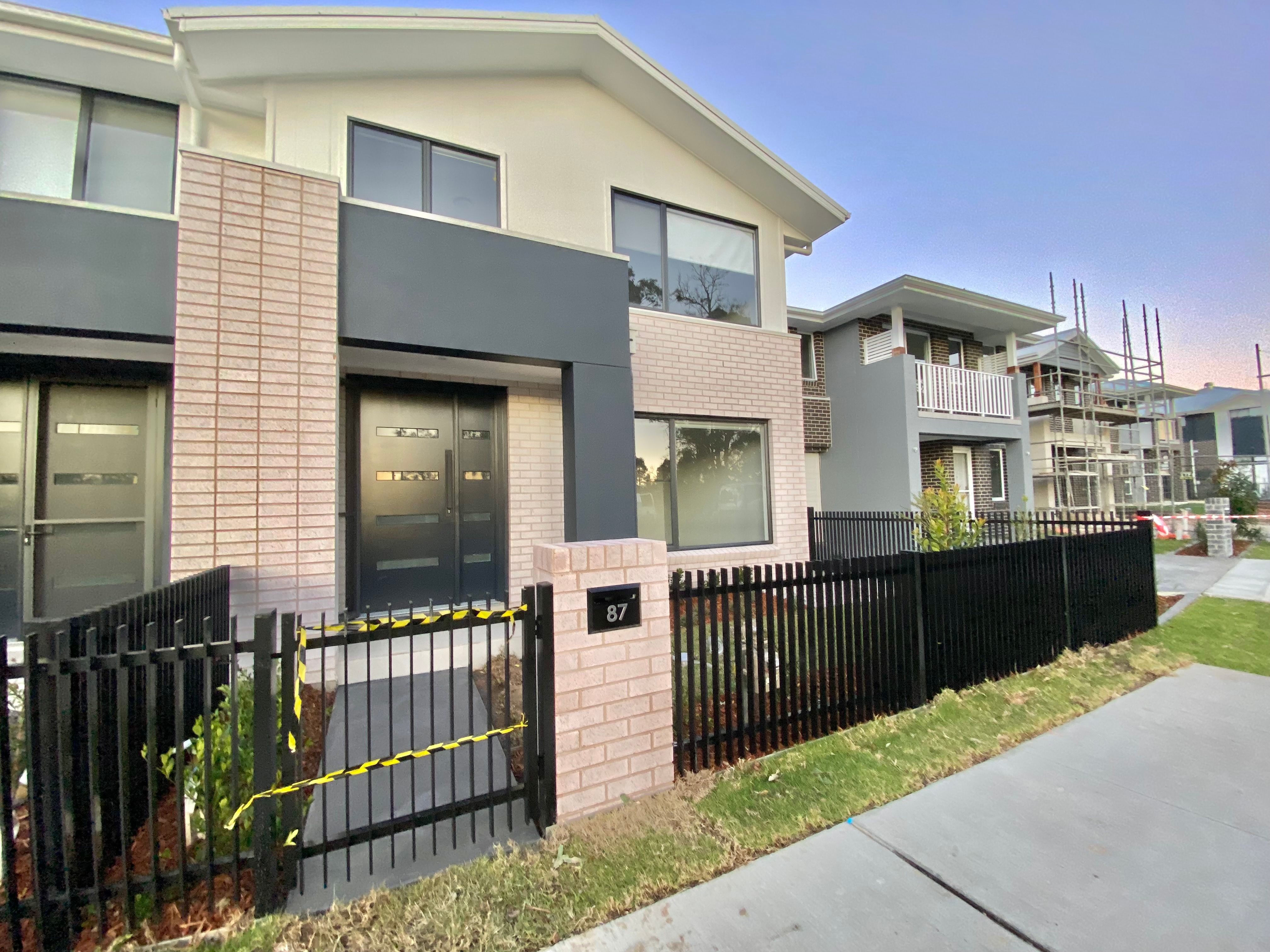 87 Thompson Road, Oran Park, NSW 2570