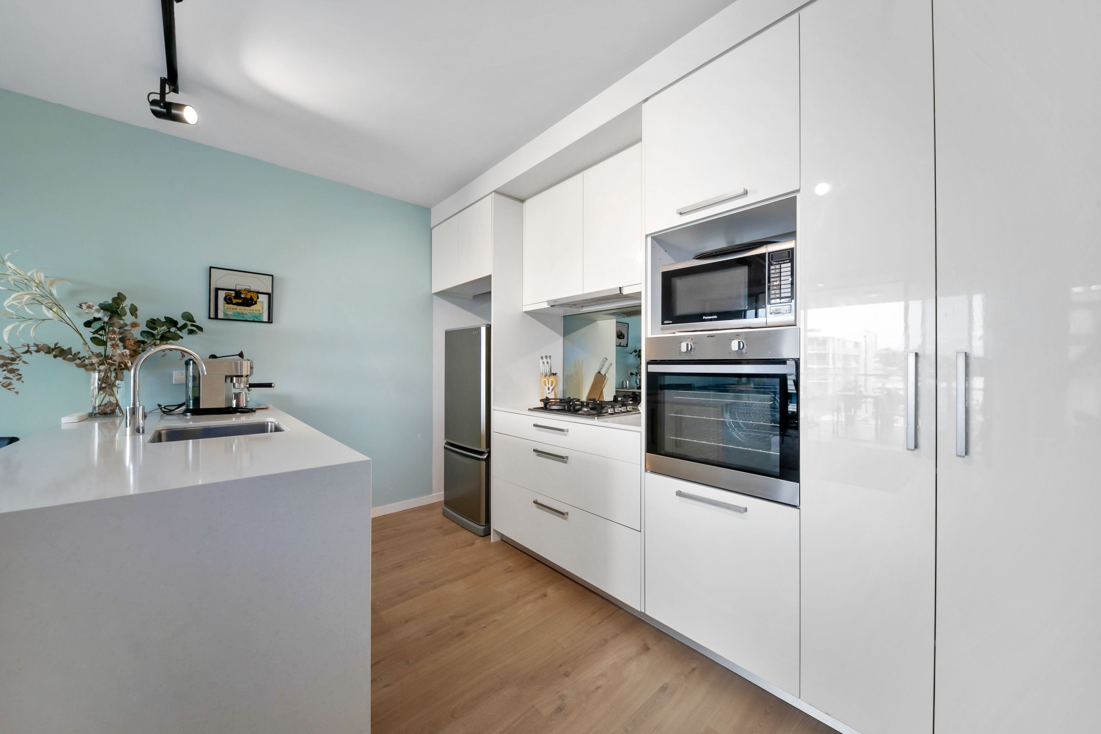 1076/9 Edmondstone Street, South Brisbane, QLD 4101