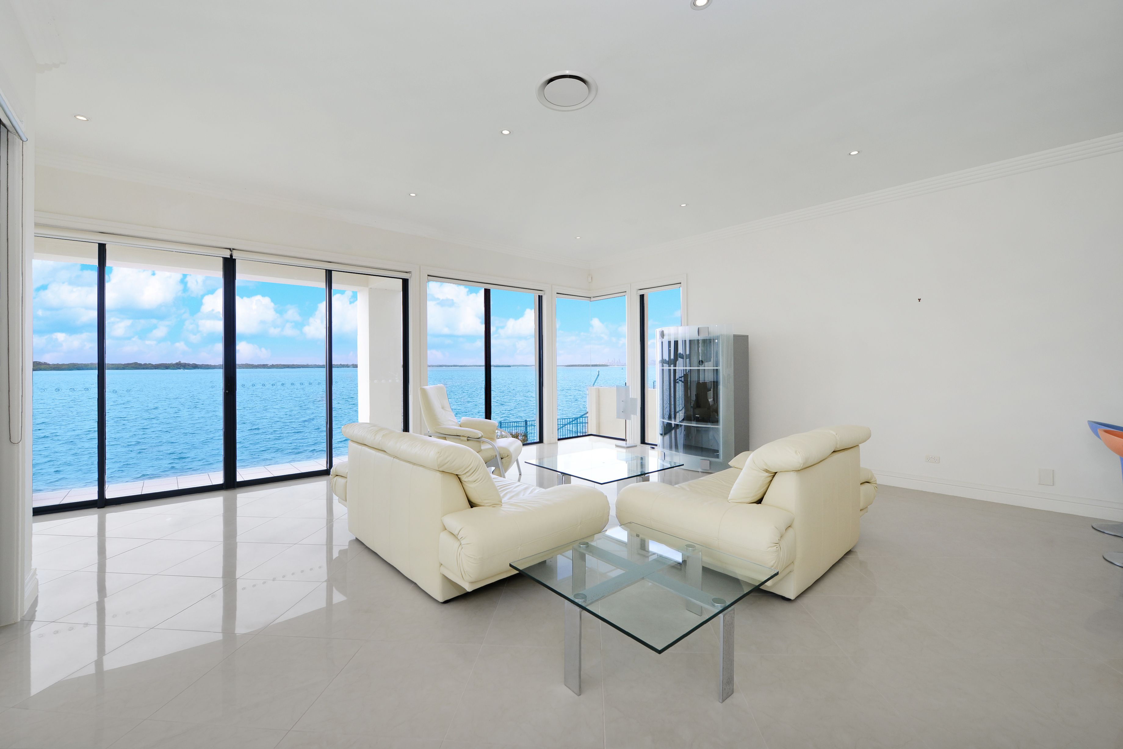 39 King Arthurs Court, Sovereign Islands, QLD 4216