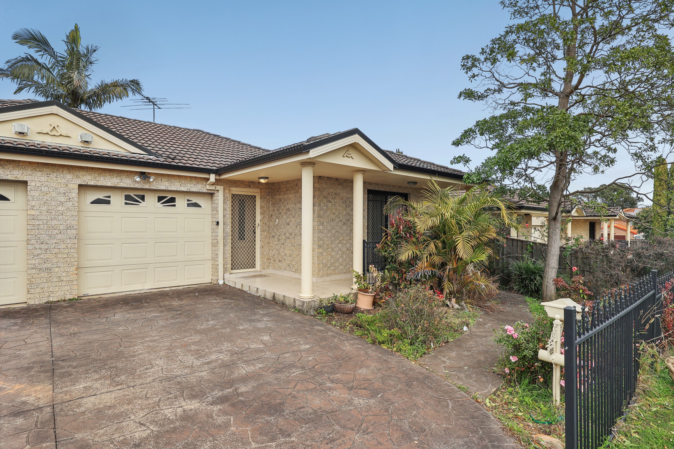3/250 Harrow Road, Glenfield, NSW 2167