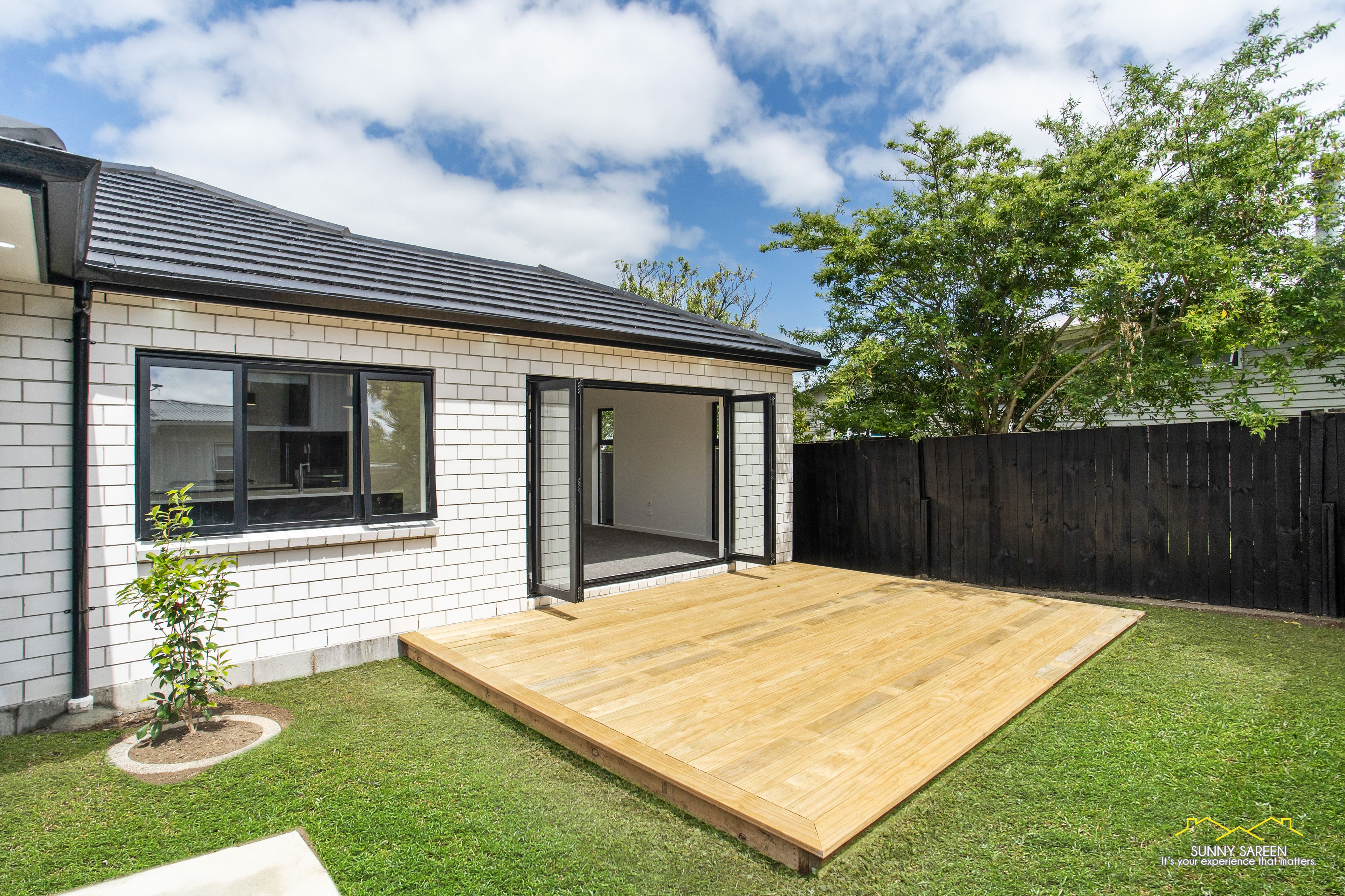 99a Gloucester Road, Manurewa, Manukau City