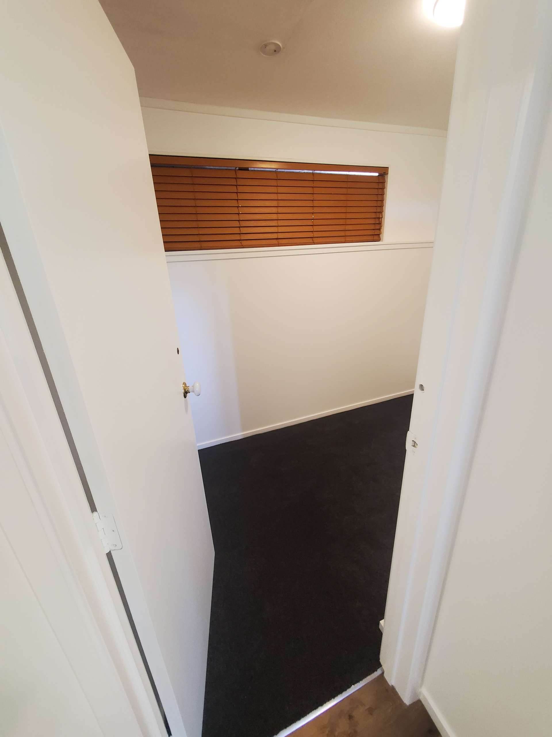 39B York Road photo 14