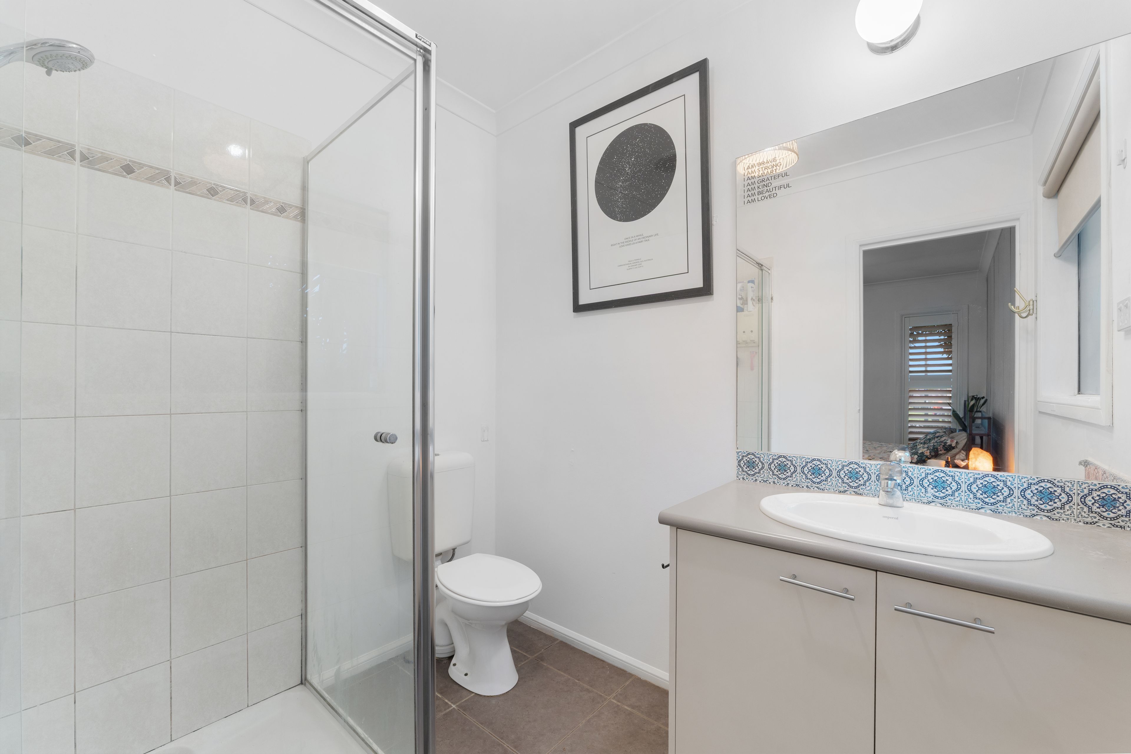 2 Sanctuary Crescent — photo 12 of 20
