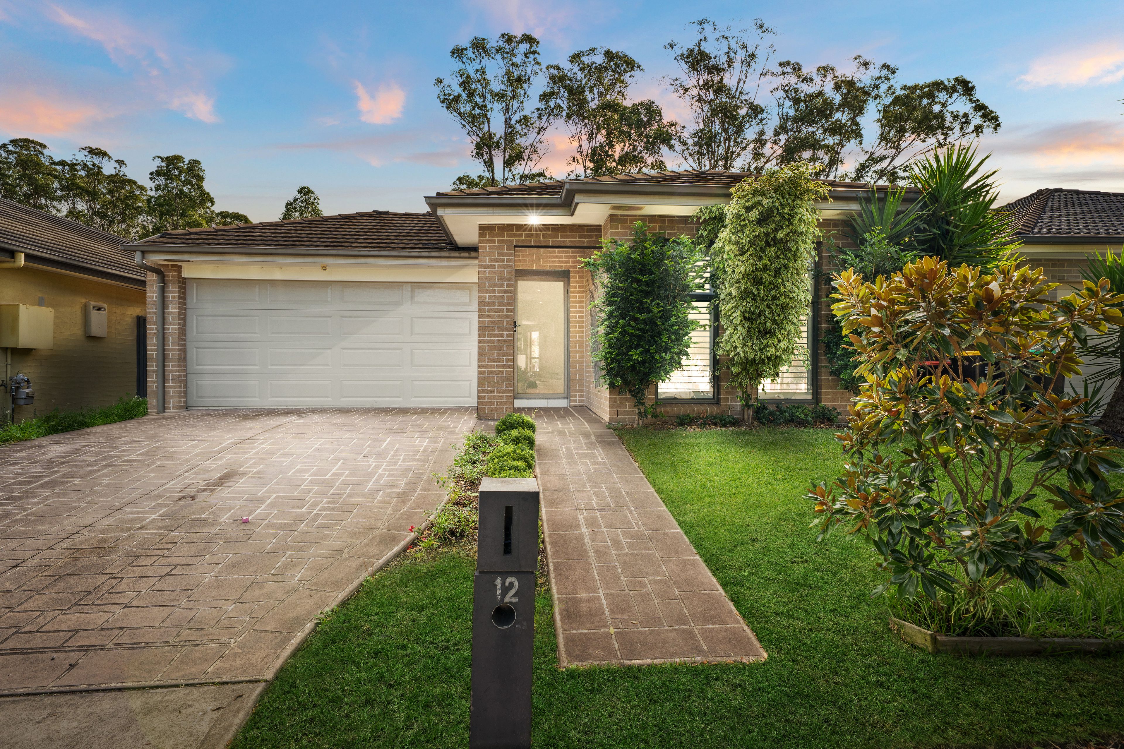 12 Governor Street, JORDAN SPRINGS NSW 2747