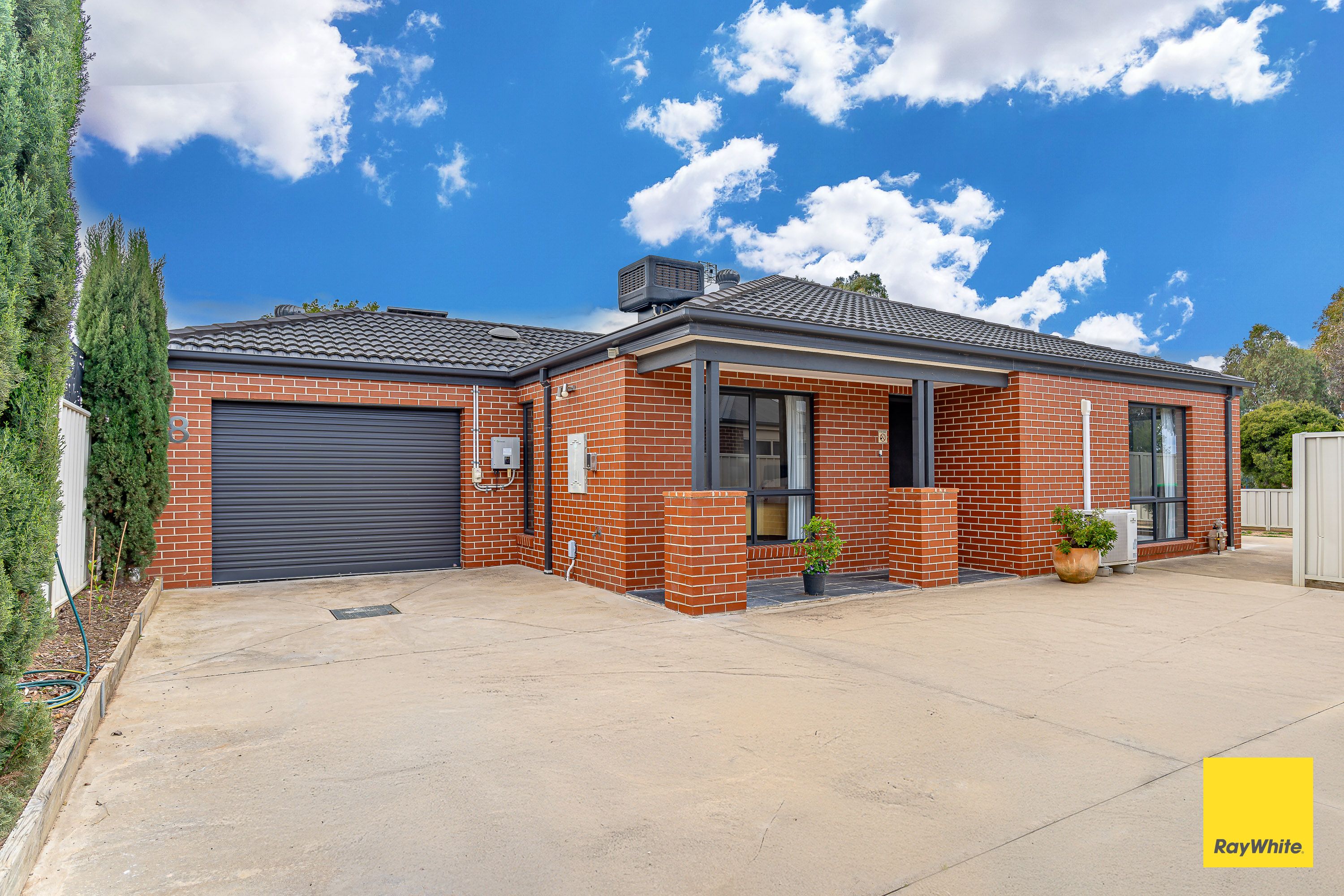 8 Ambrosia Rise, Epsom VIC 3551