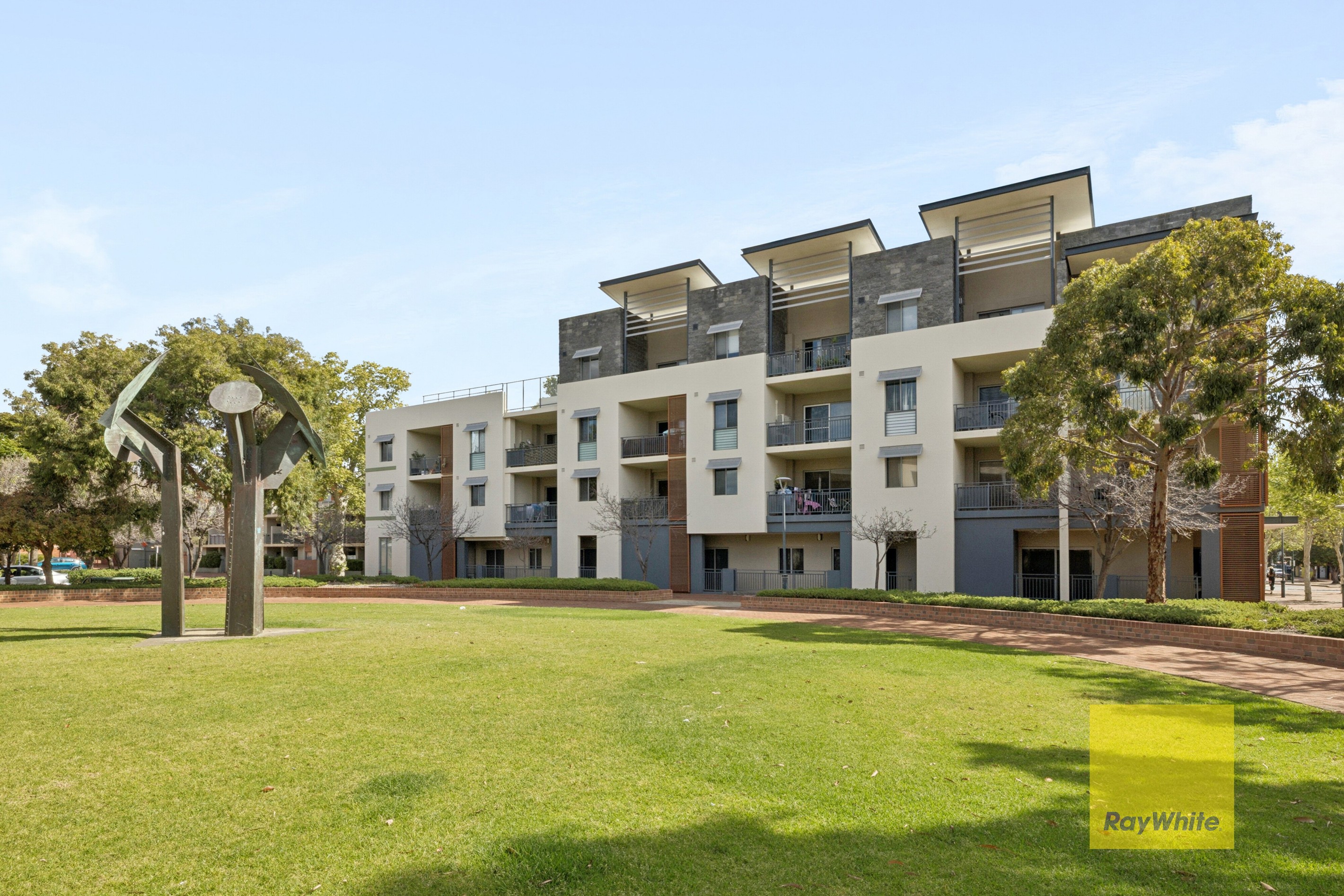 25/42 The Crescent, Midland, WA 6056