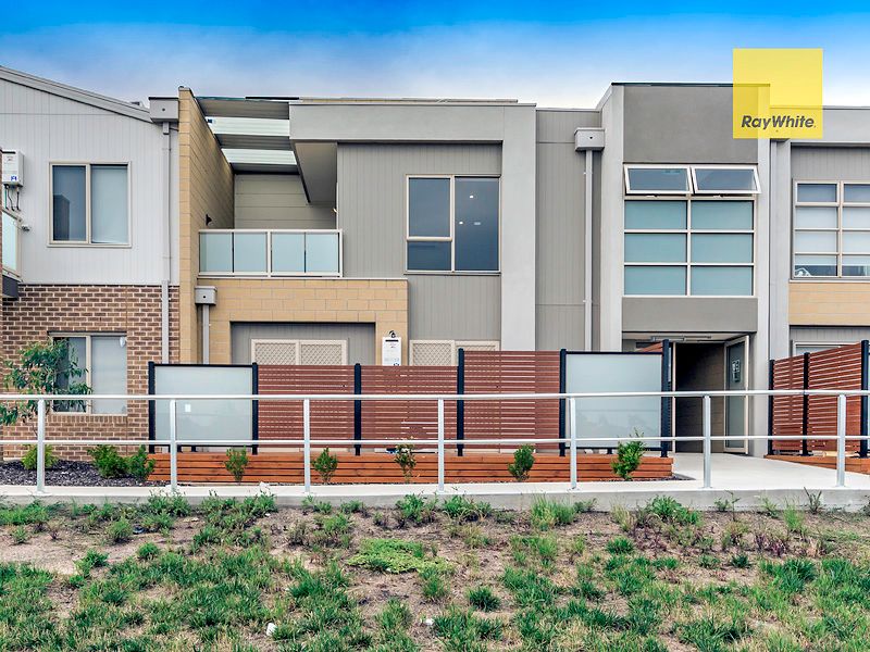 2 Rockgarden Drive, Truganina VIC 3029