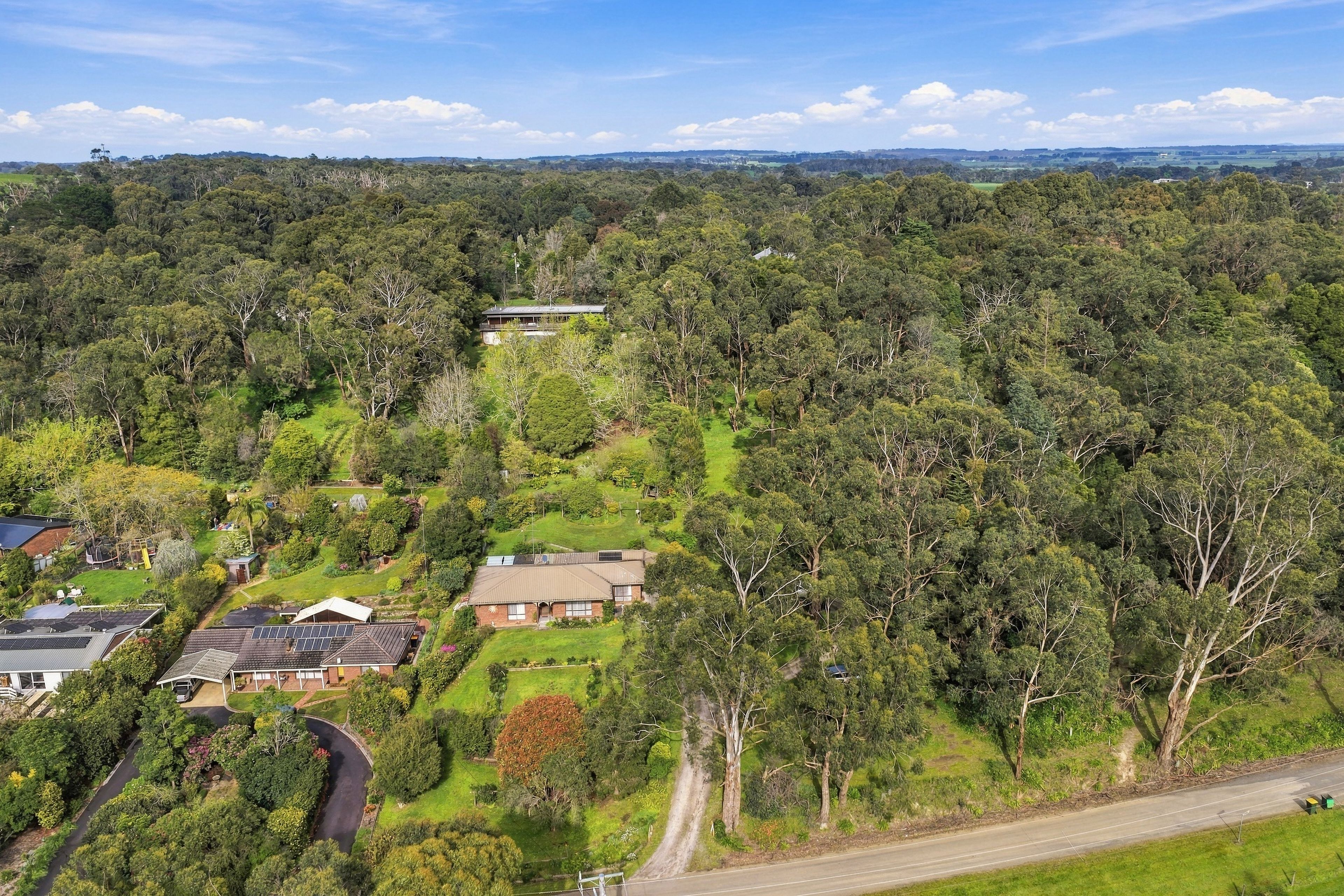 1 Swan Road — photo 3 of 18