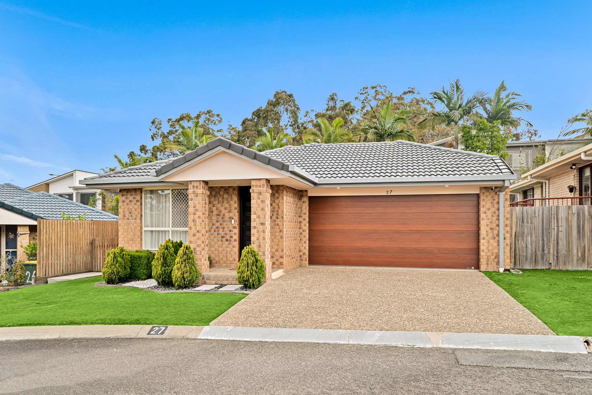 27/30 Lindeman Place — photo 4 of 23