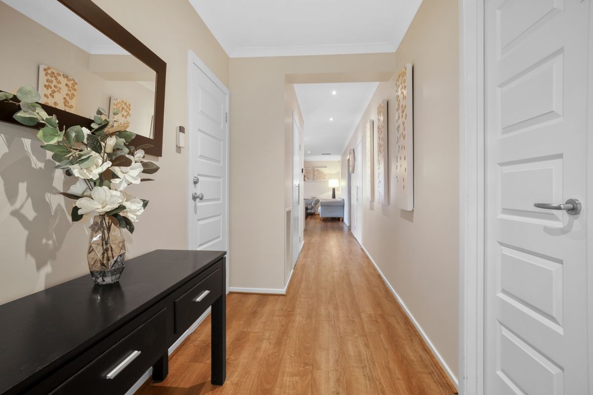 46 Hindmarsh Drive, Manor Lakes, VIC 3024