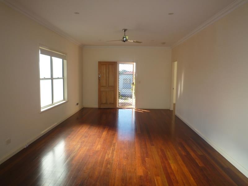 16 Bruce Street, Grange, QLD 4051