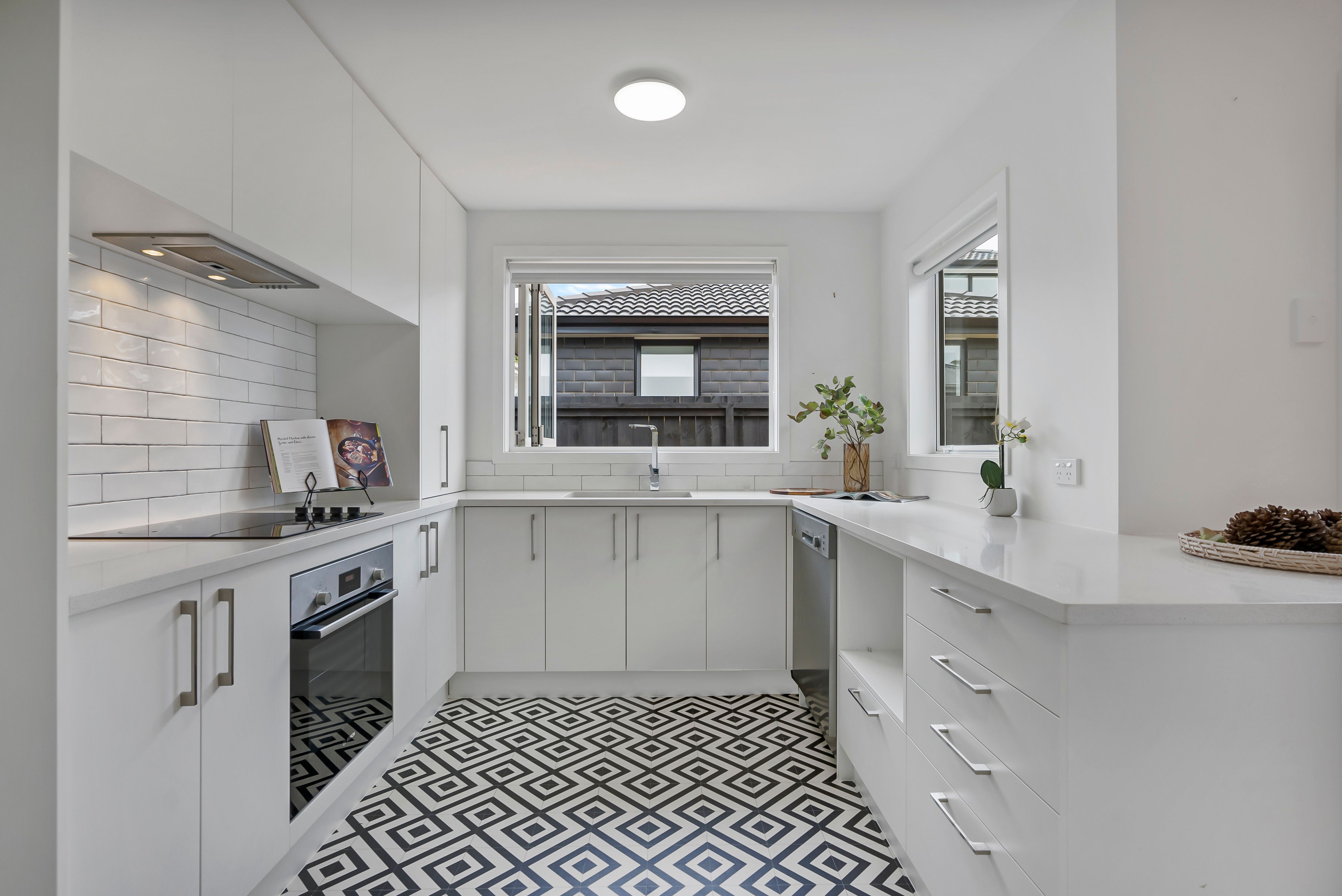 5 Mona Avenue, Mangere Bridge, Manukau City