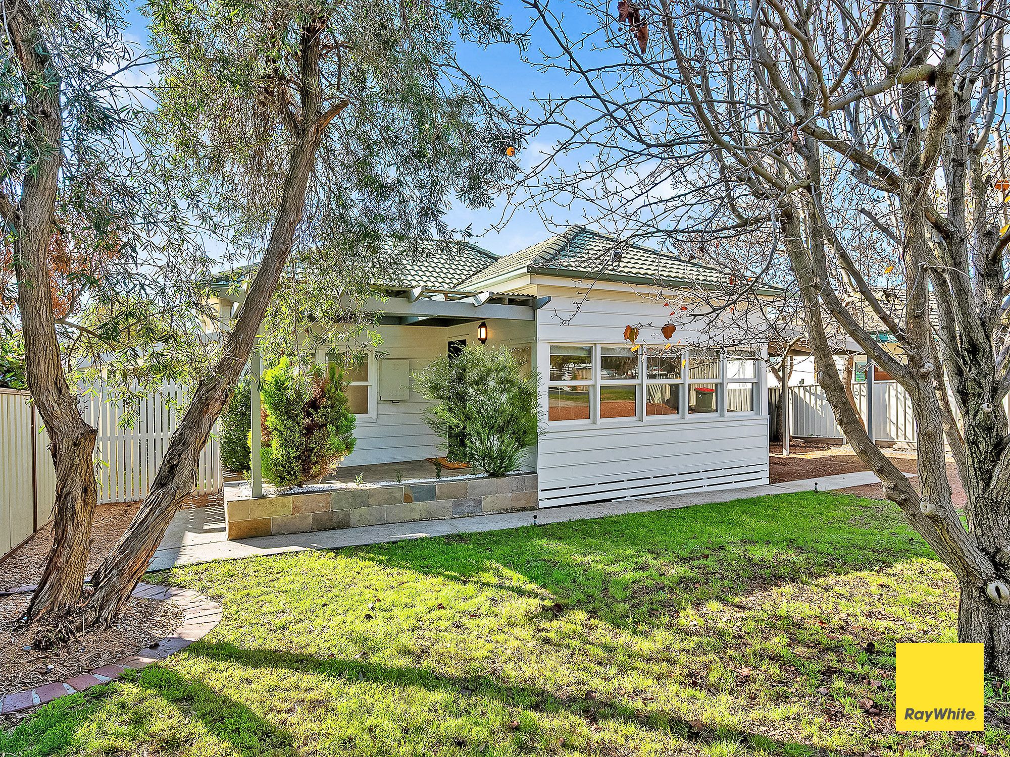 211 St Aidans Road, Strathdale, VIC 3550