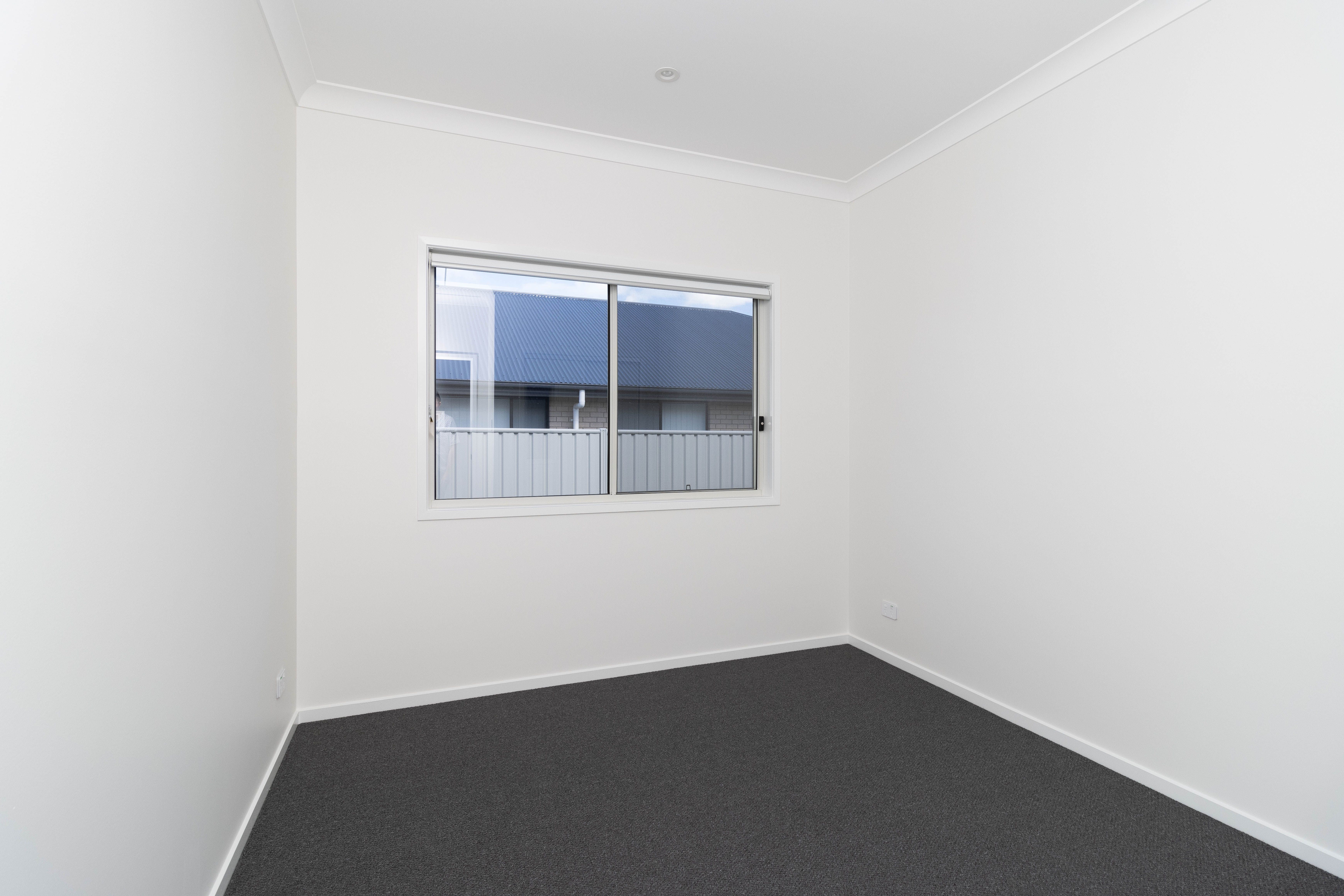 63 Hythe Street — photo 10 of 15